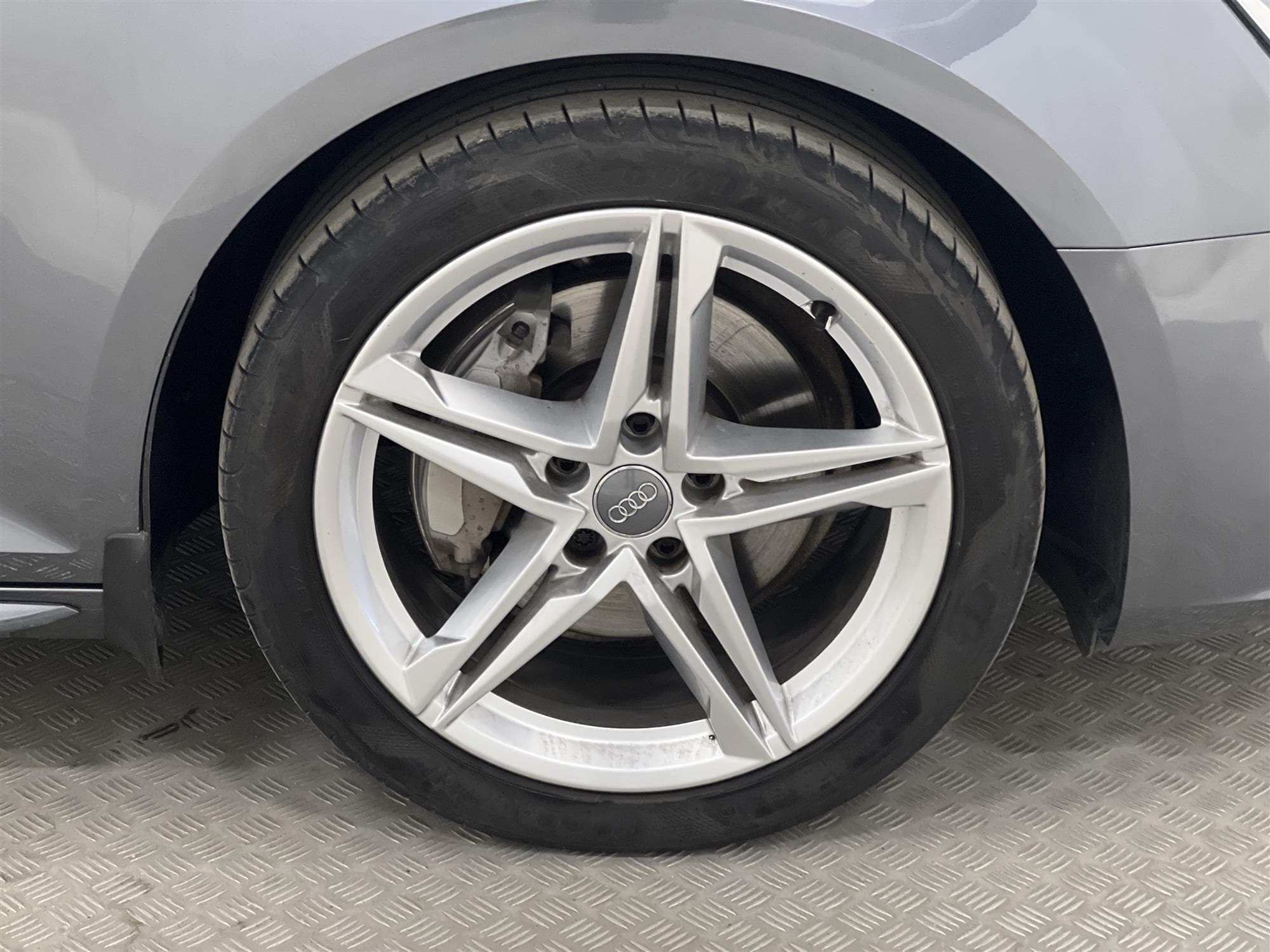 Audi  A4 Avant 2.0 TDI Q 190hk S-Line D-Värm Drag 0,46L/mil