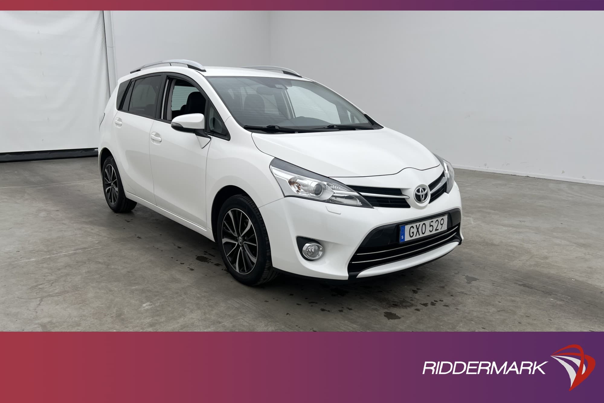 Toyota Verso 1.8 147hk Intense 7-Sits Backkamera Halvskinn