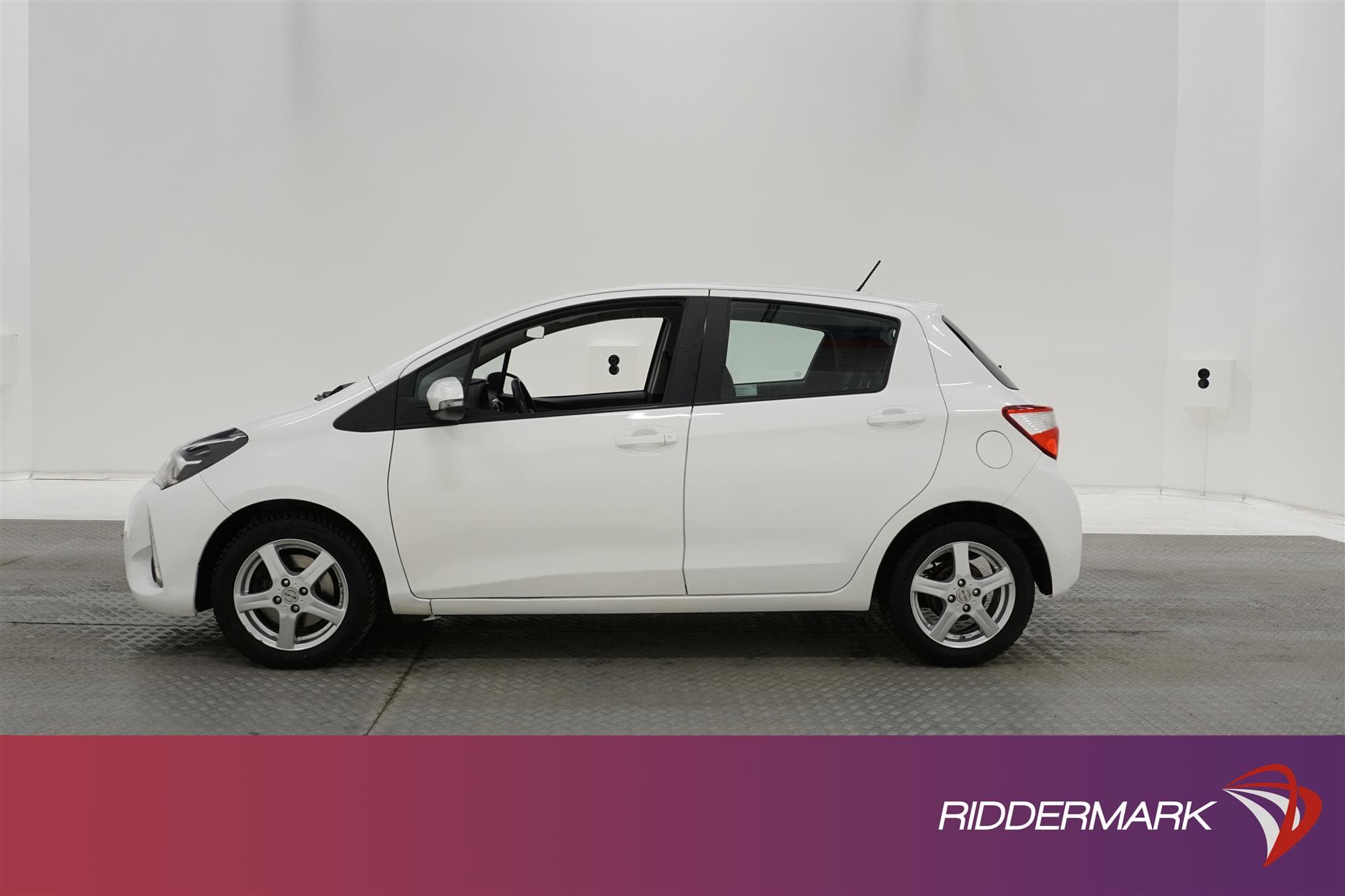 Toyota Yaris 1.5 VVT-iE Multidrive S 111hk 1 Brukare