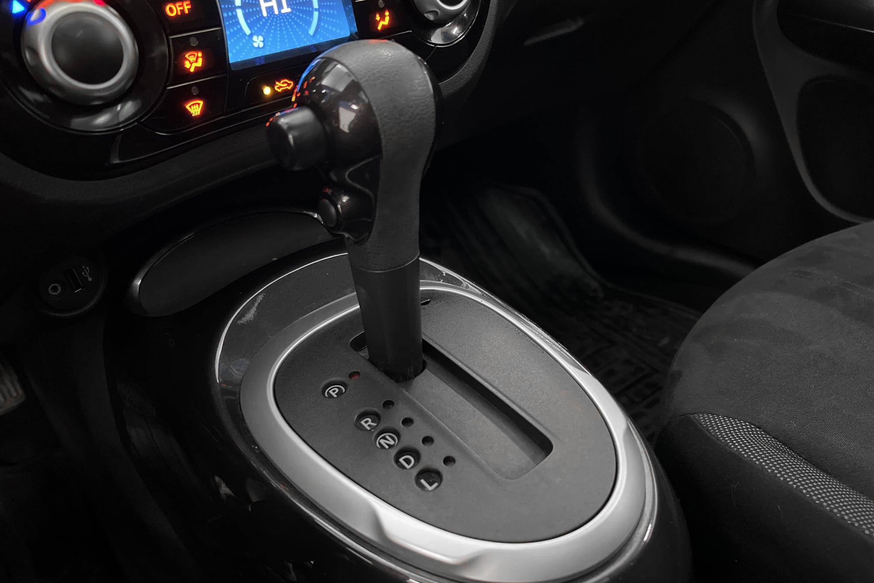 Nissan Juke 1.6 XTRONIC-CVT 117hk Tekna Pano Kamera Navi