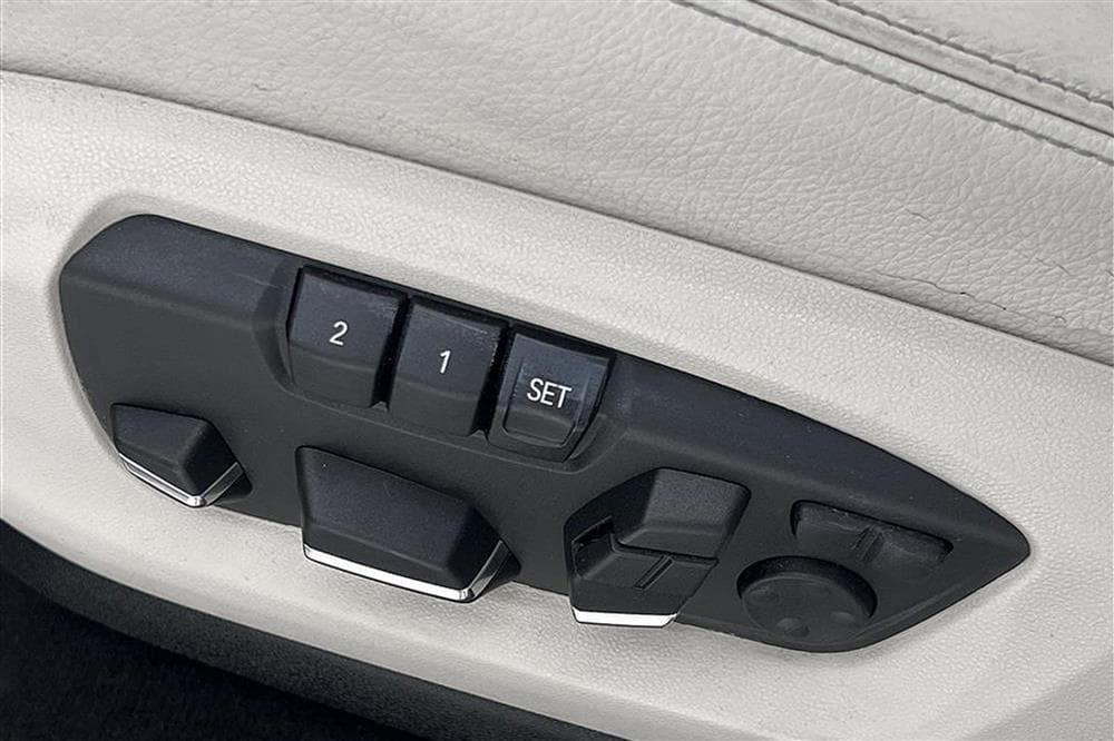 BMW X5 xDrive 30d M Sport Panorama H/K Navi Professionalinteriör