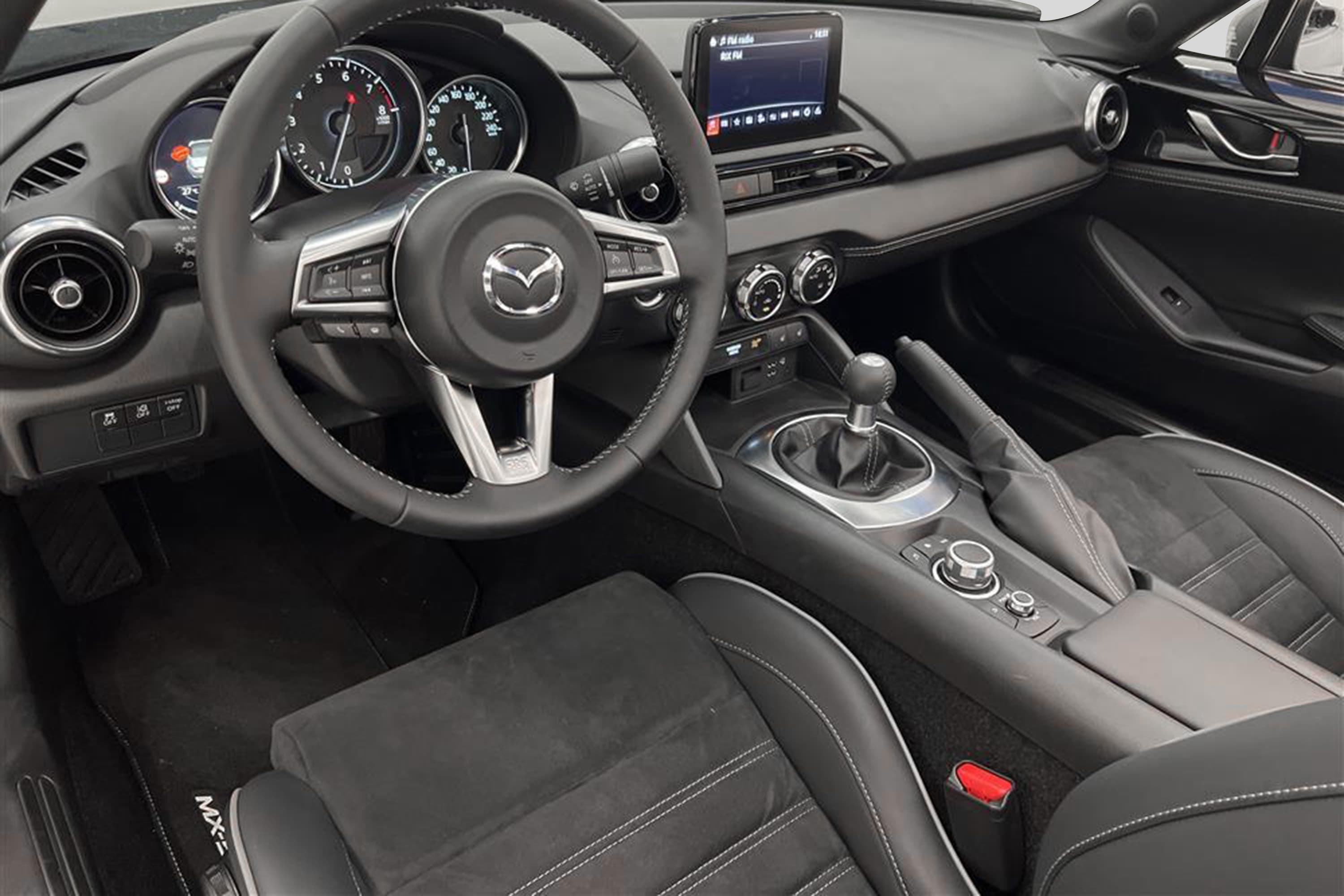Mazda MX-5 SKYACTIV-G 184hk Cabriolet Navi BOSE Recaro Sportinteriör