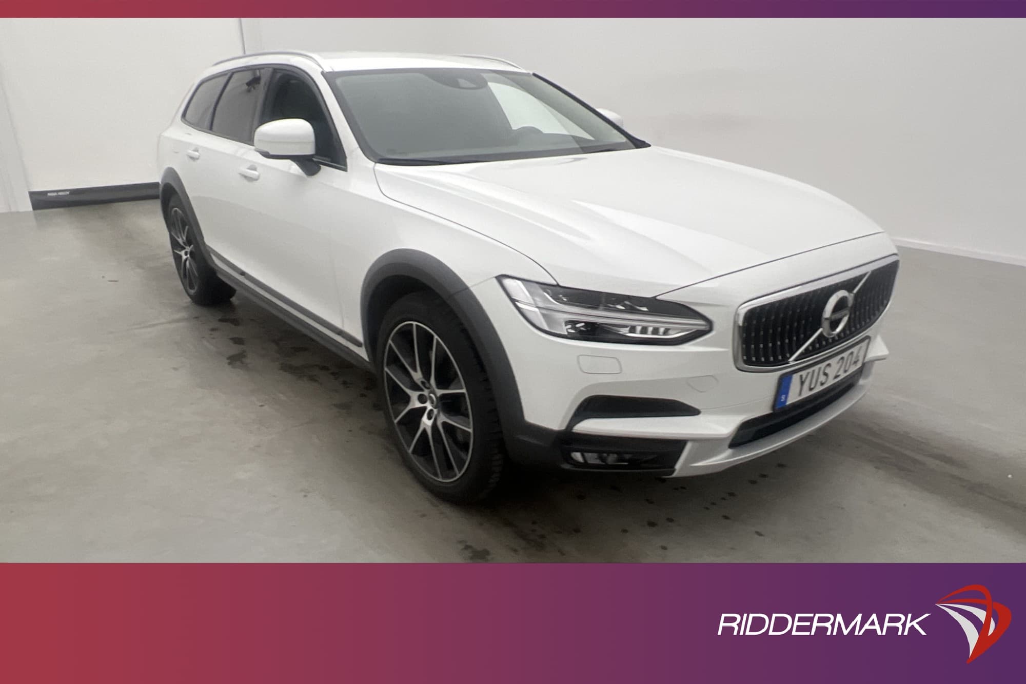 Volvo V90 Cross Country D4 AWD