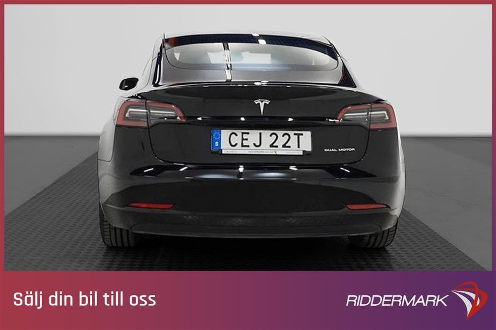 Tesla Model 3 Long Range AWD 440hk Svensksåld Premiumexteriör