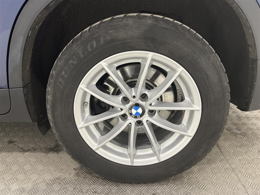 BMW X3 xDrive20d 190hk D-Värm Drag Halvskinn 0,52l/milinteriör