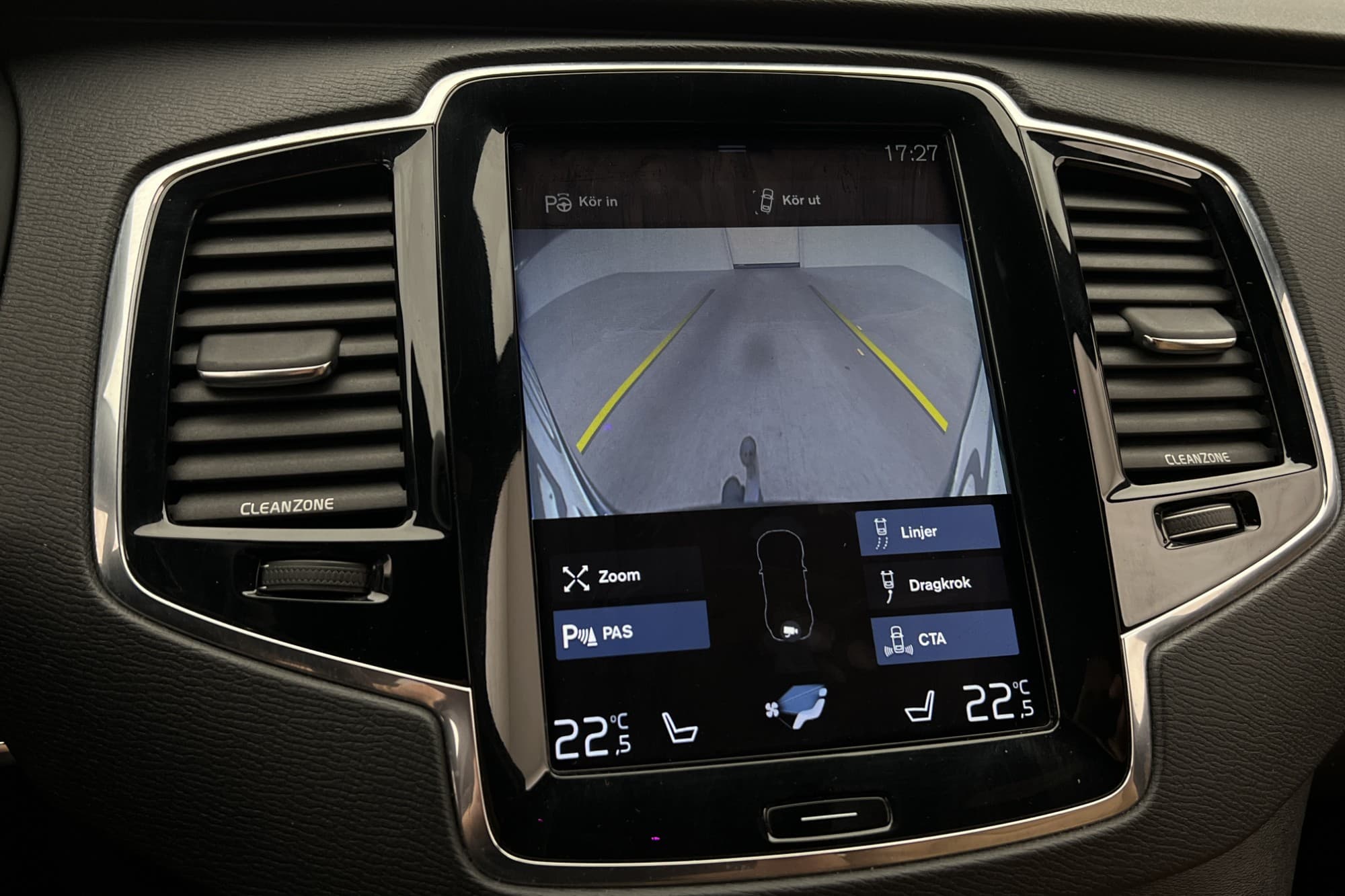 Volvo XC90 D5 AWD Inscription 7-Sits Luftfjädring VOC Värm