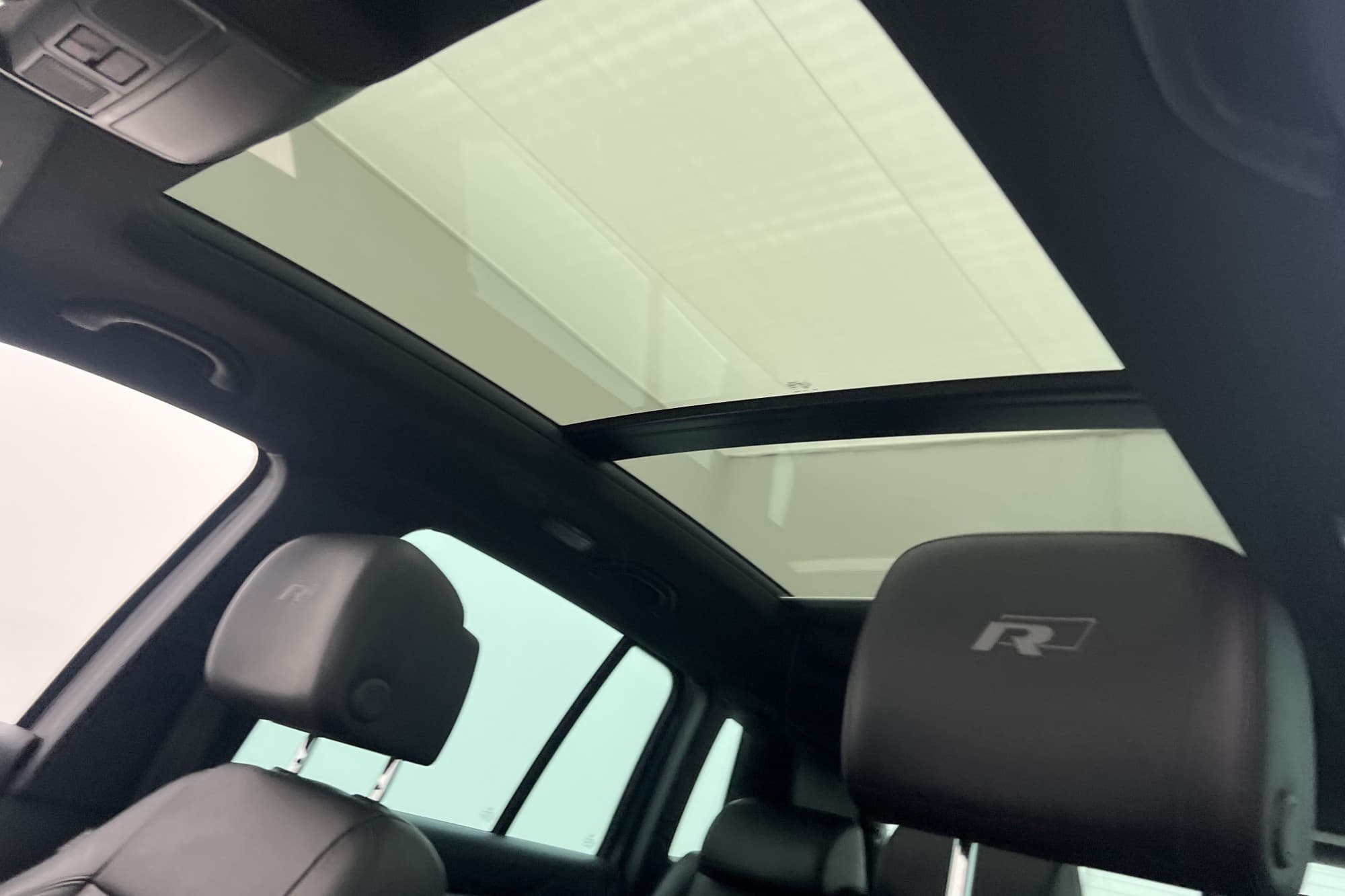 Volkswagen Tiguan 1.4 TSI 4M 160hk R Line Pano Kamera Skinn