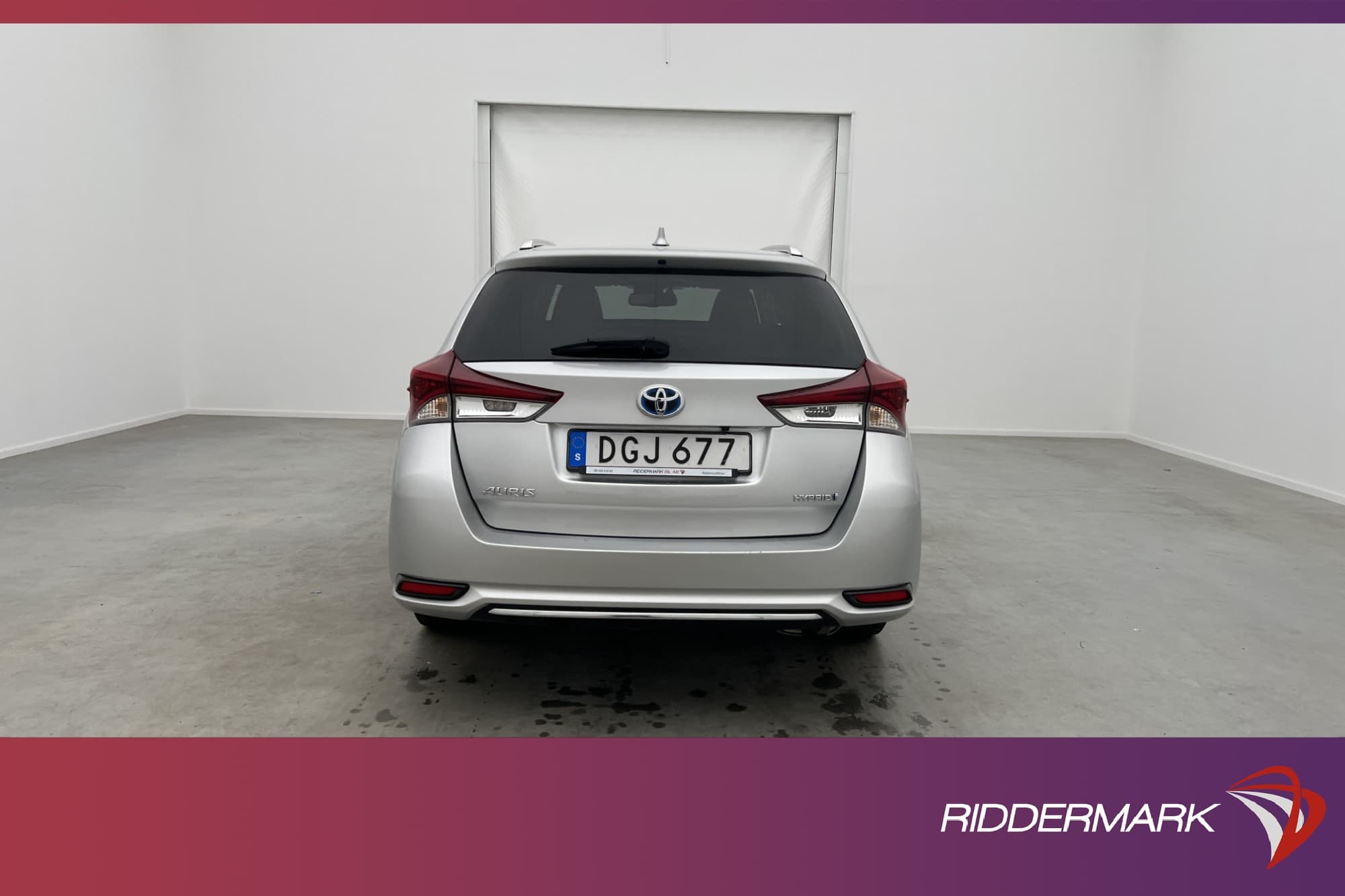 Toyota Auris Touring Sports Hybrid 136hk