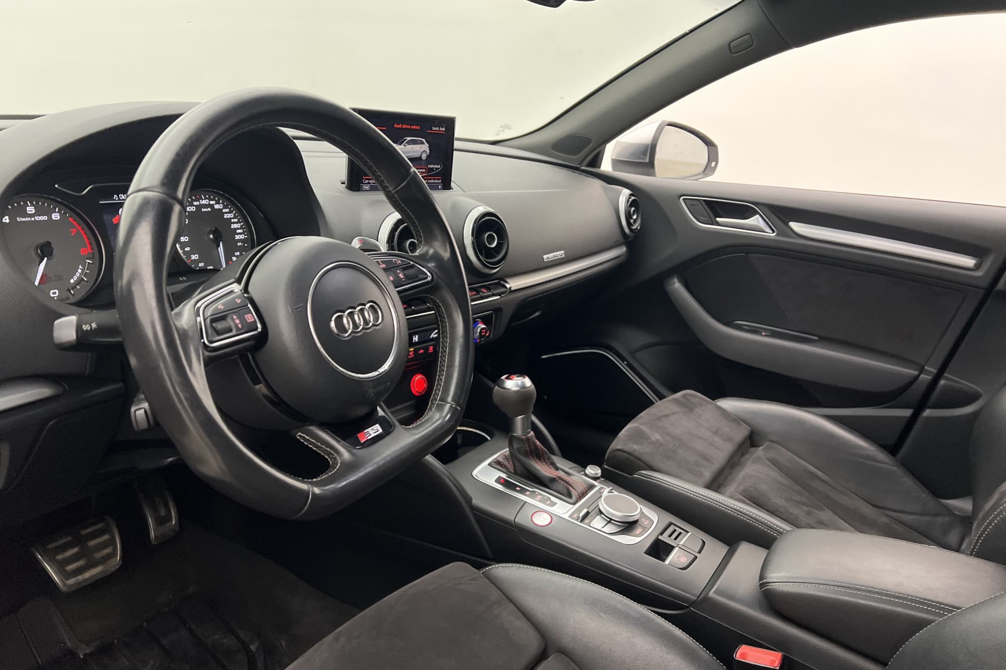 Audi S3 Sportback Quattro 300hk B&O Värmare Svensksåld