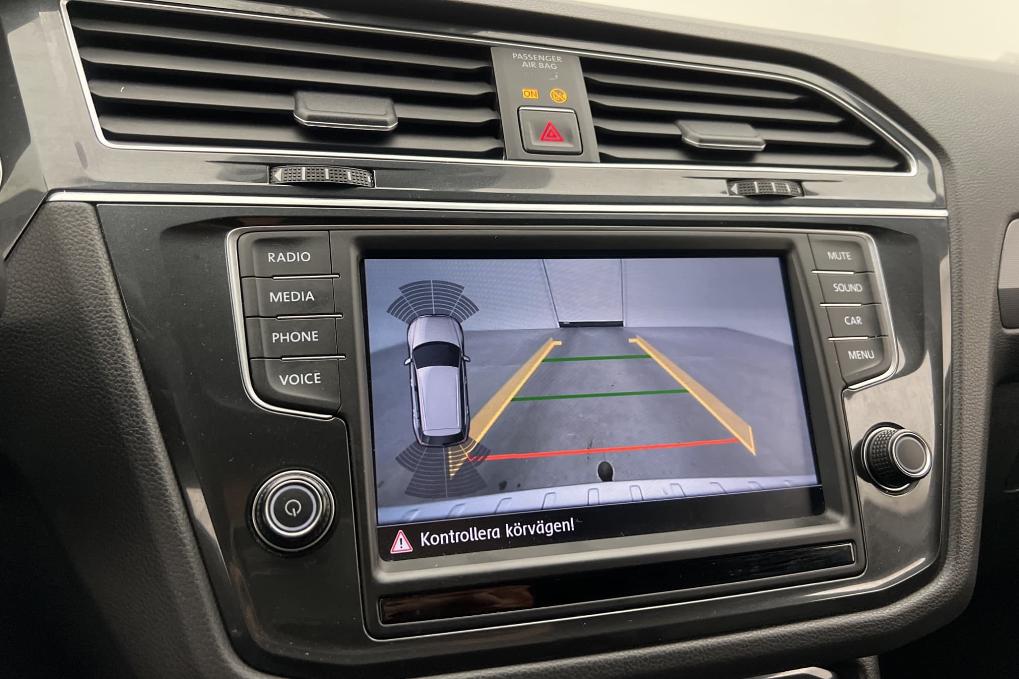 Volkswagen Tiguan 4M R-Line Dynaudio Cockpit Kamera Drag