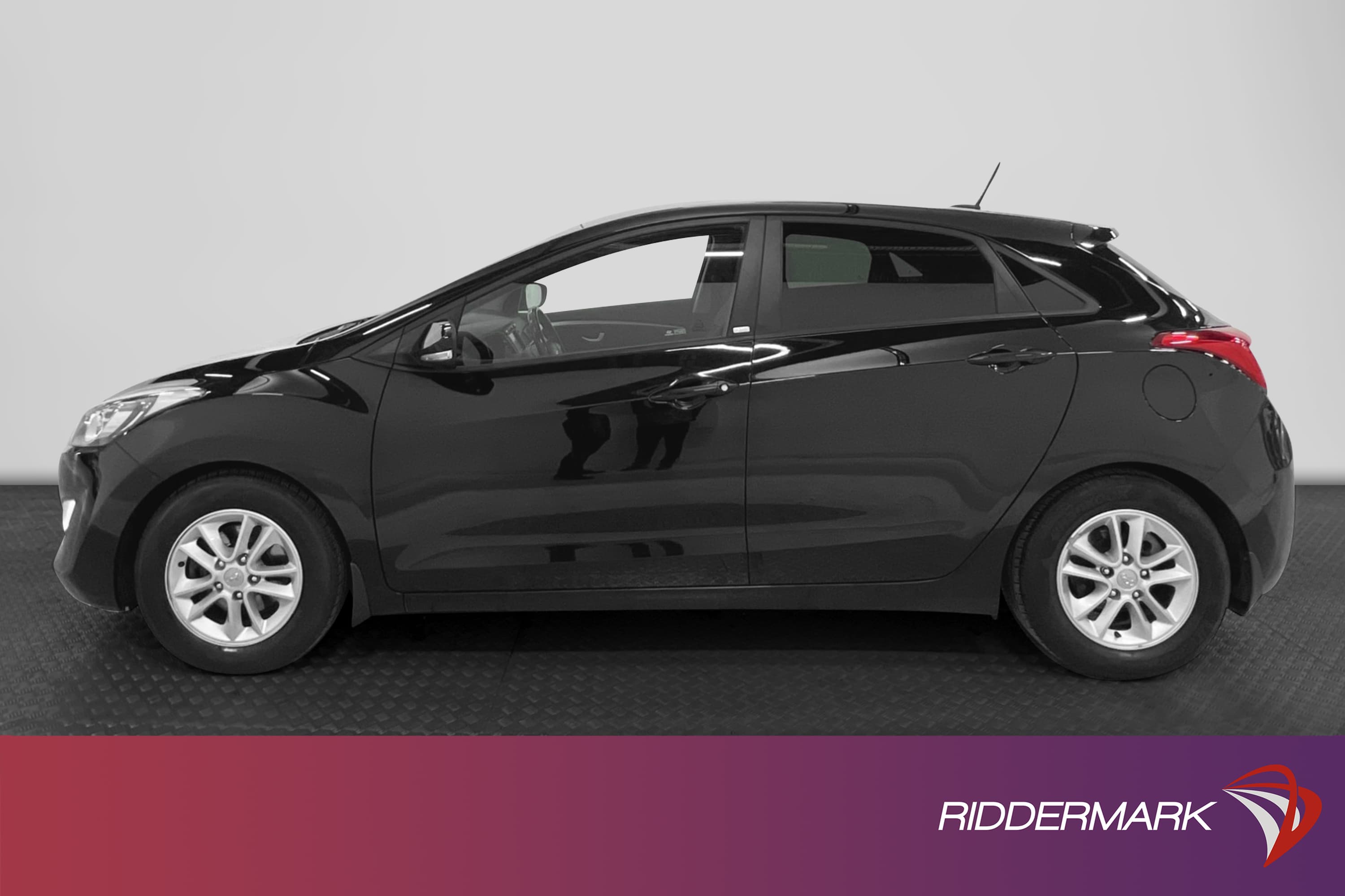 Hyundai i30 1.6 GDI 135 hk Nyservad Navi