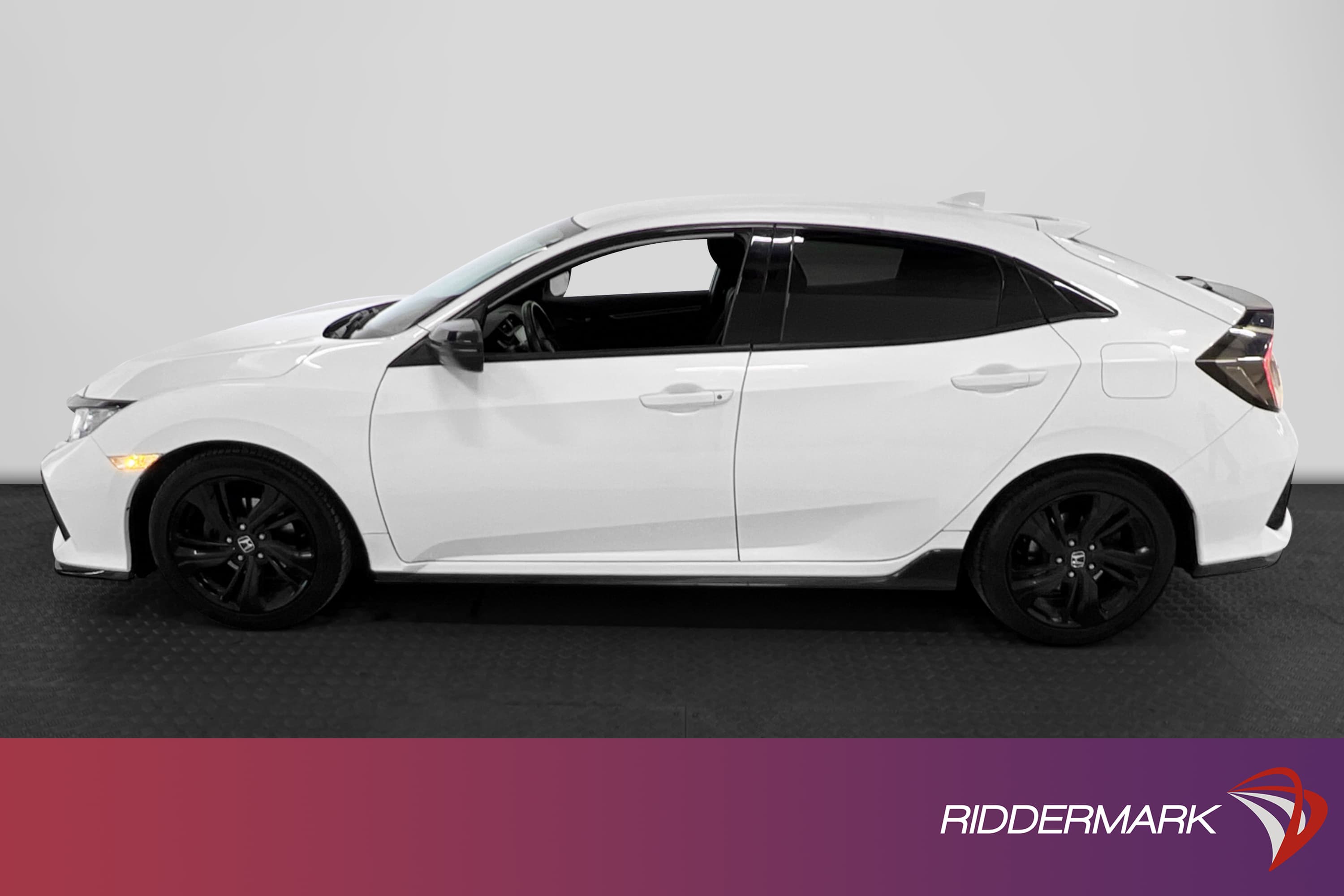Honda Civic 1.0 CVT 126hk Black Edition