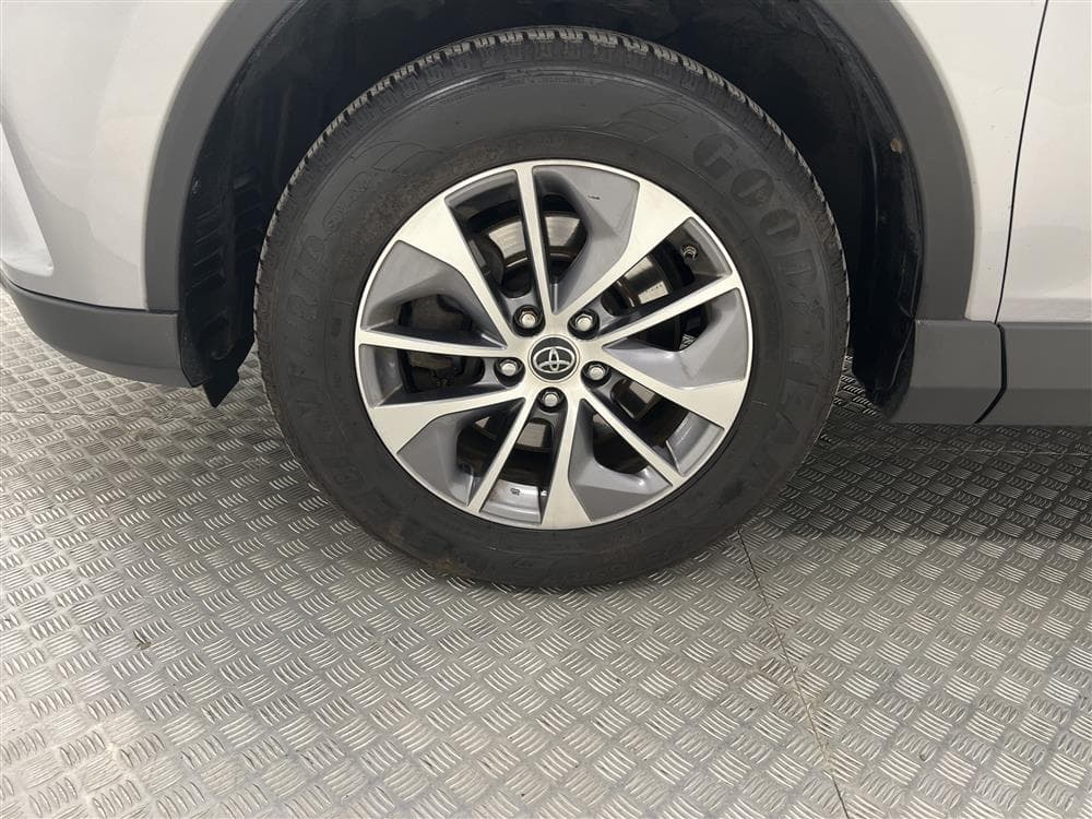 Toyota RAV4 2.5 HSD 197hk AWD Backkamera 2 Brukare 0,49L/milinteriör
