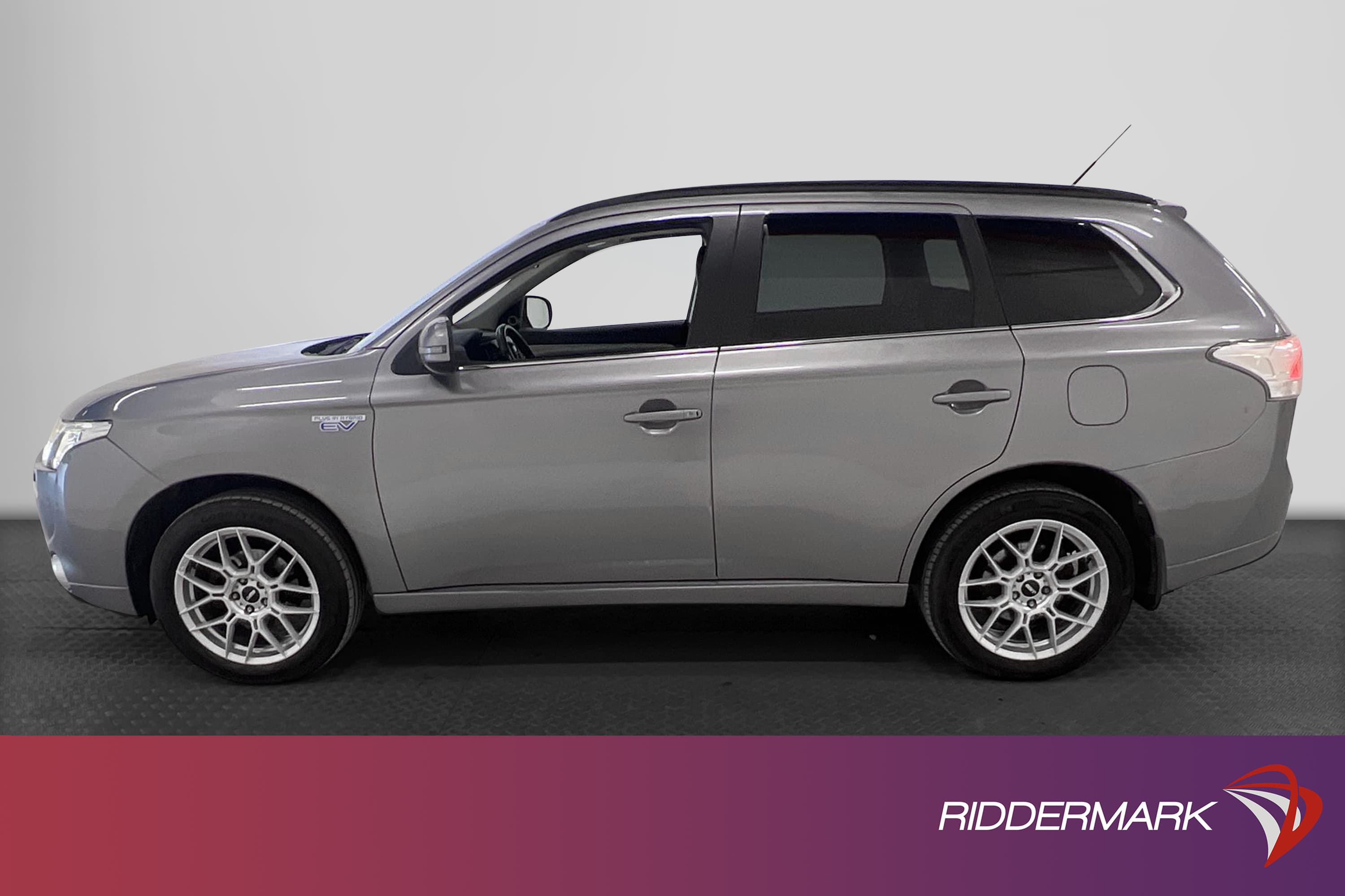 Mitsubishi Outlander PHEV 4WD 203hk
