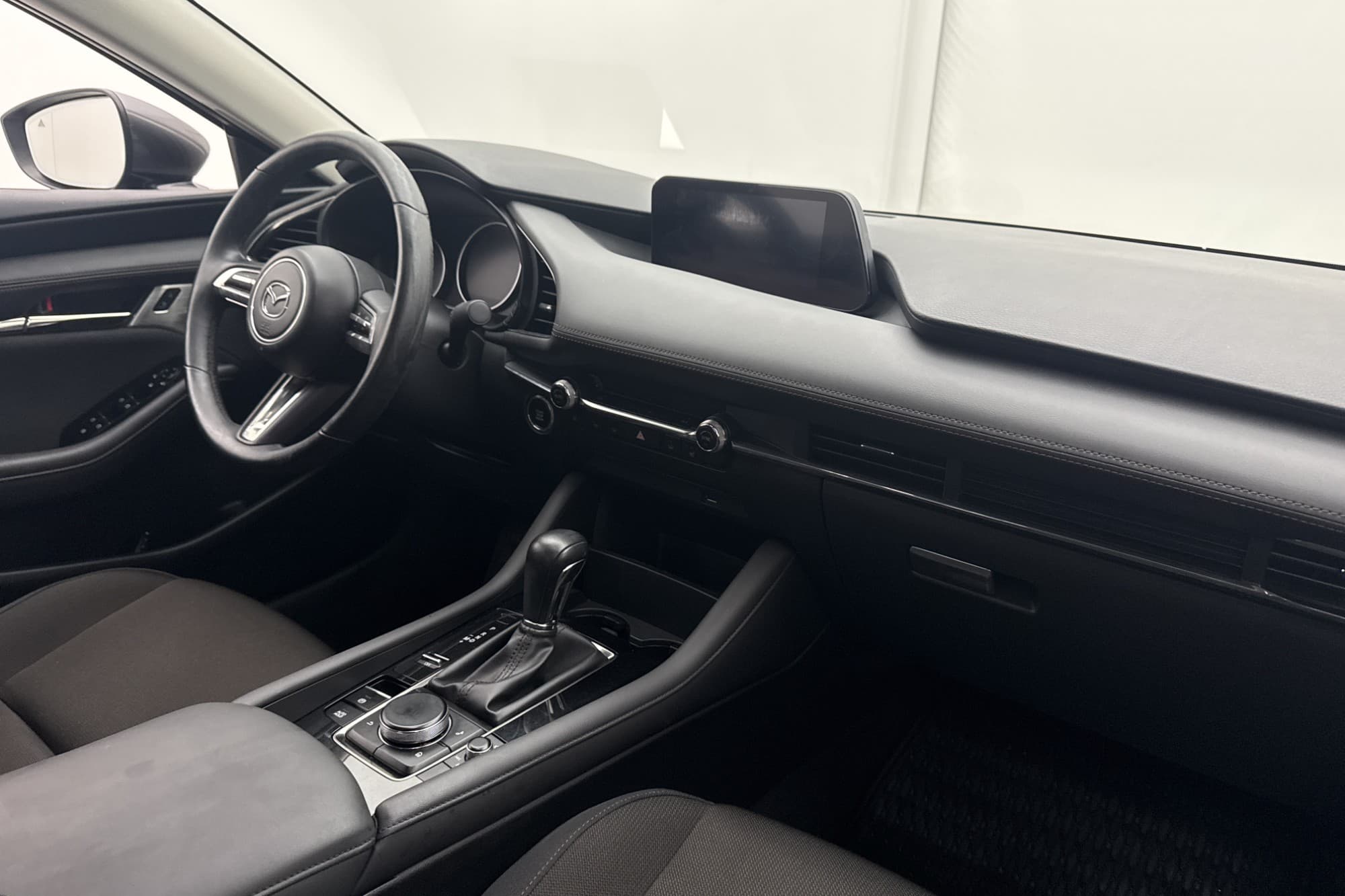 Mazda 3 2.0 SKYACTIV-X Hybrid 180hk Navi Kamera BOSE HUD
