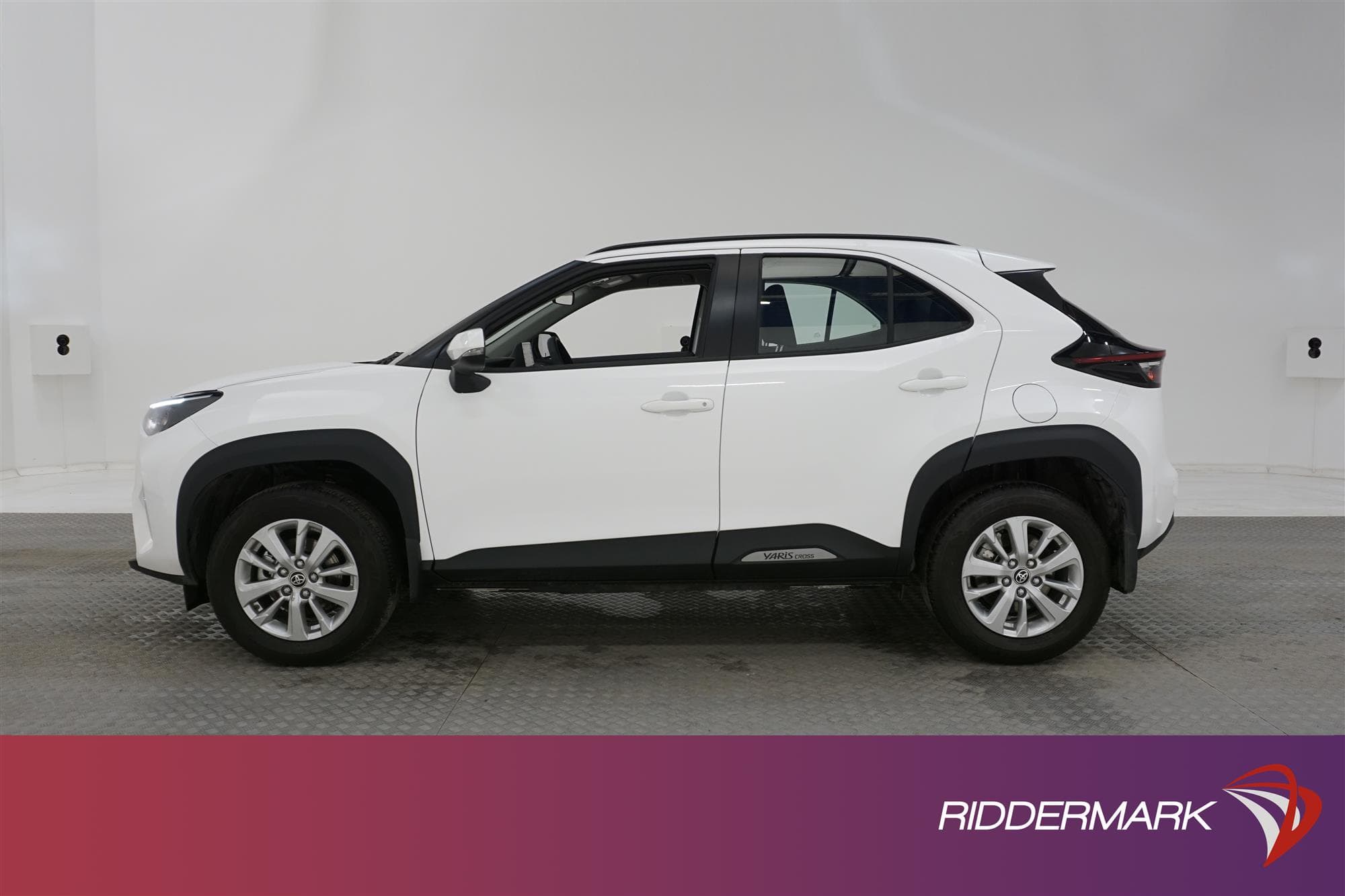 Toyota Yaris Cross Hybrid e-CVT 116hk Active B-Kamera