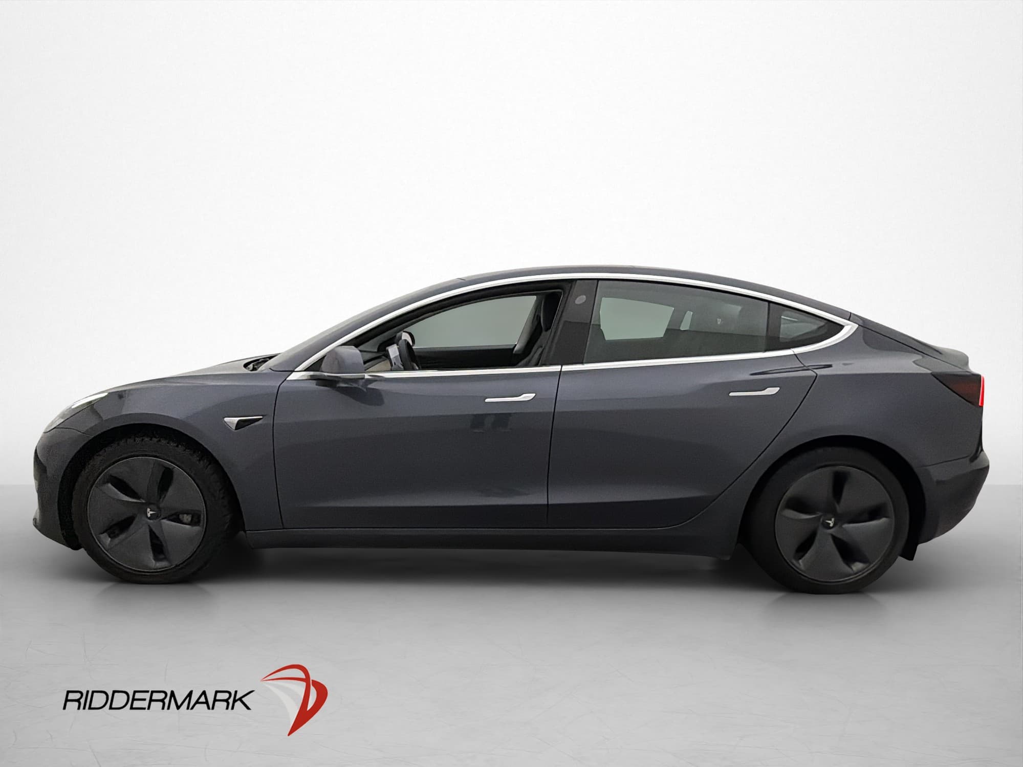 Tesla Model 3 Long Range AWD Pano AP Drag Kamera Skinn Navi