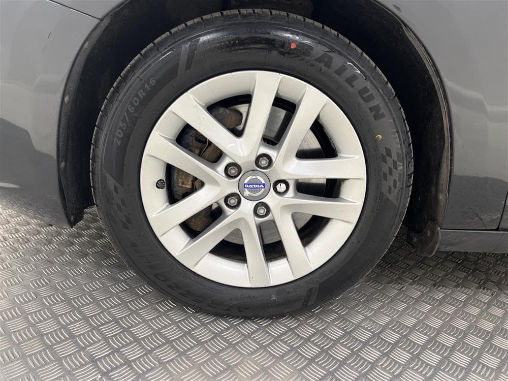 Volvo V60 D4 181hk AWD Summum D-Värm Skinn P-Sens 0,59l/milinteriör