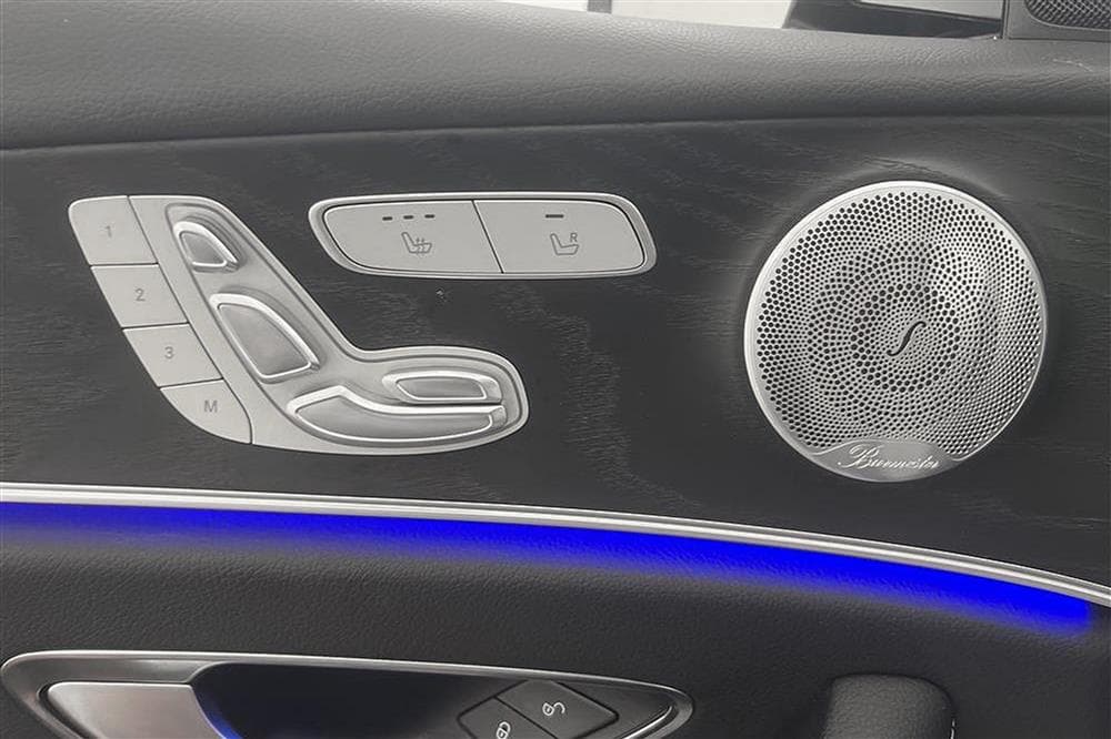Mercedes-Benz E 220 d 4M All-T D-värm Burmester 360° Skinninteriör