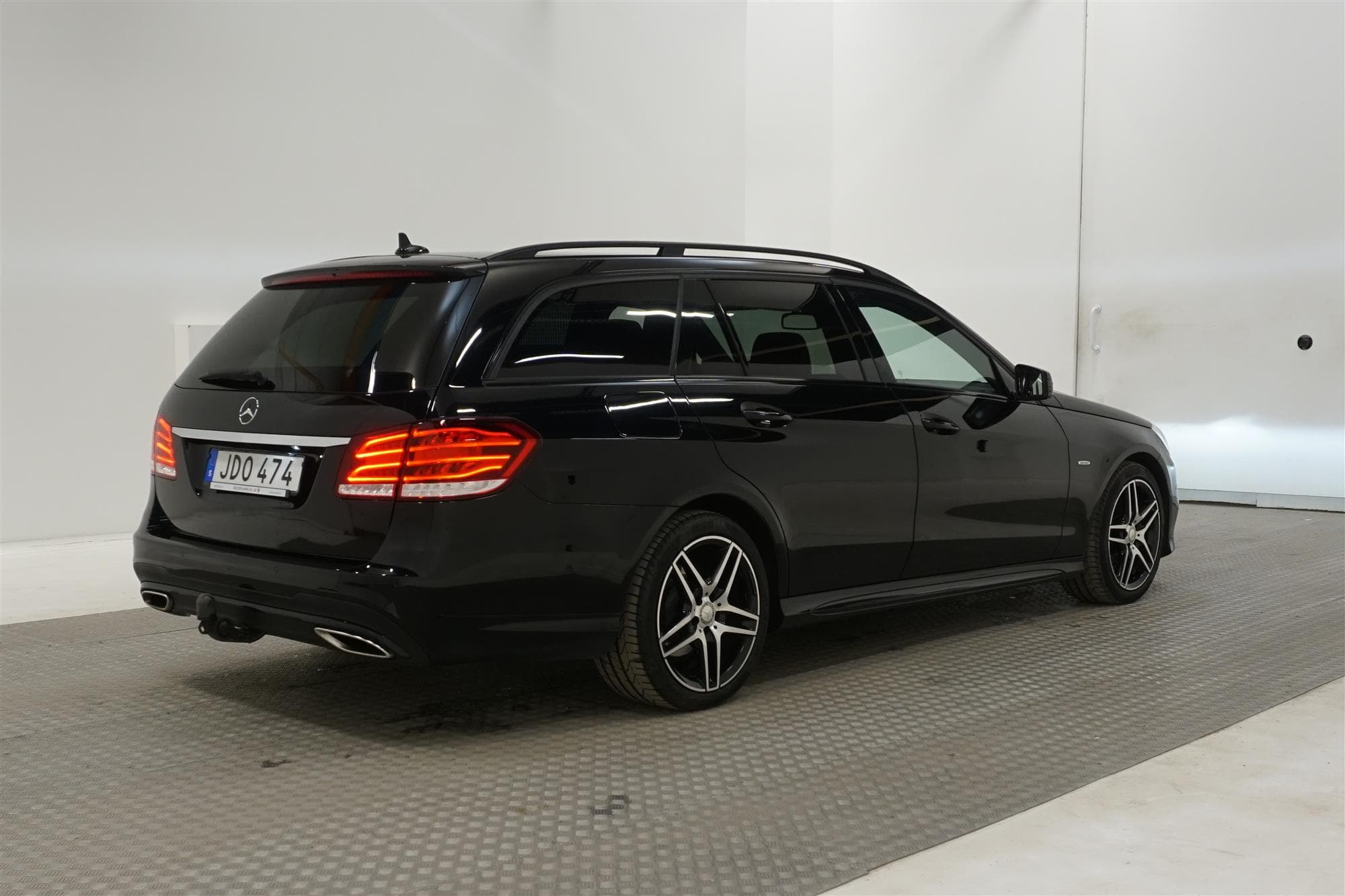 Mercedes-Benz E 220 T 170hk AMG Sport Navi Drag 0,48l/mil