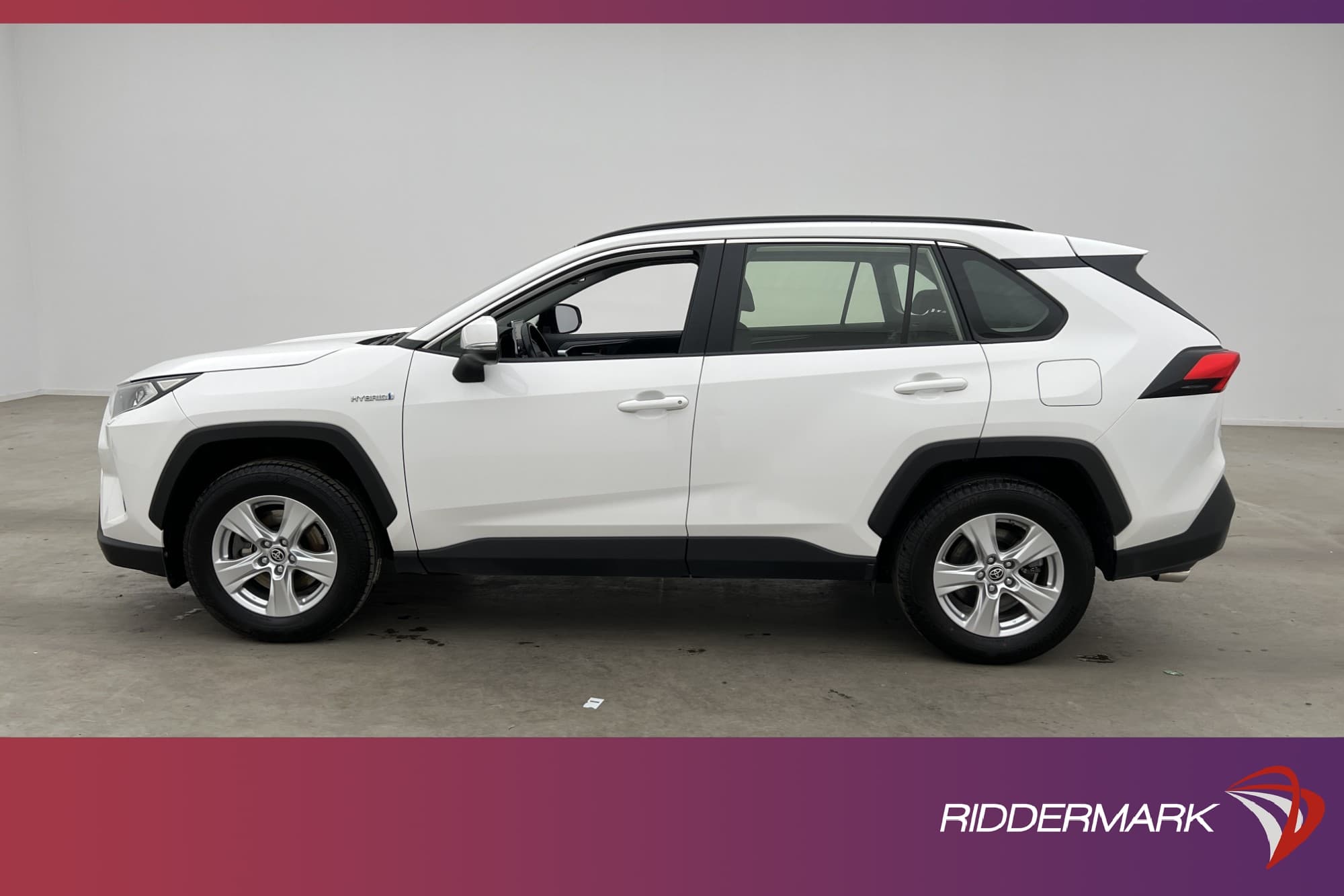 Toyota RAV4 Hybrid AWD E-CVT 222hk
