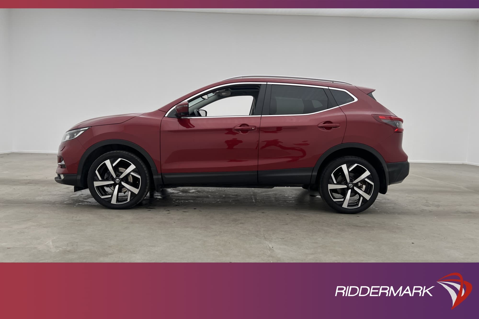 Nissan Qashqai 1.3 160hk Tekna Pano 360° Drag CarPlay Navi