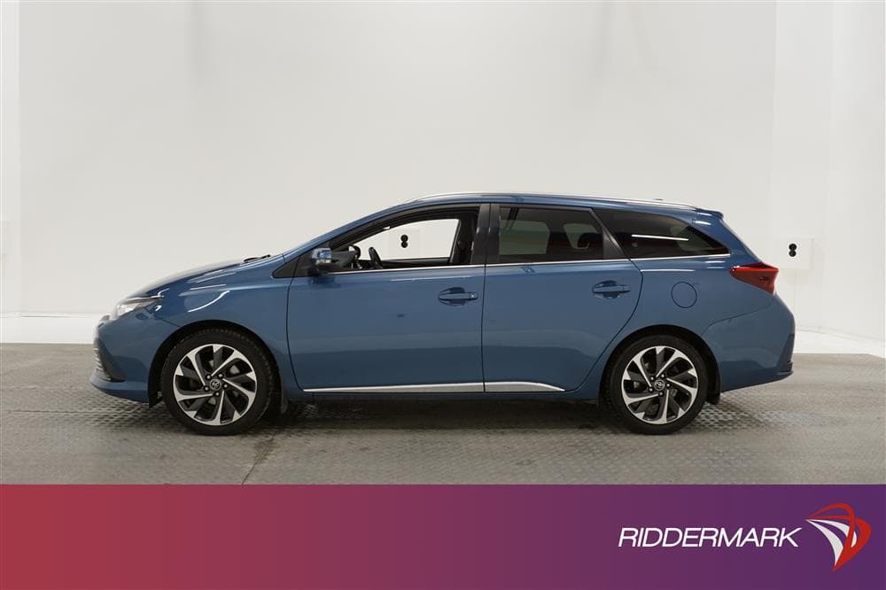 Toyota Auris 1.8 HSD Touring Sports (99hk)