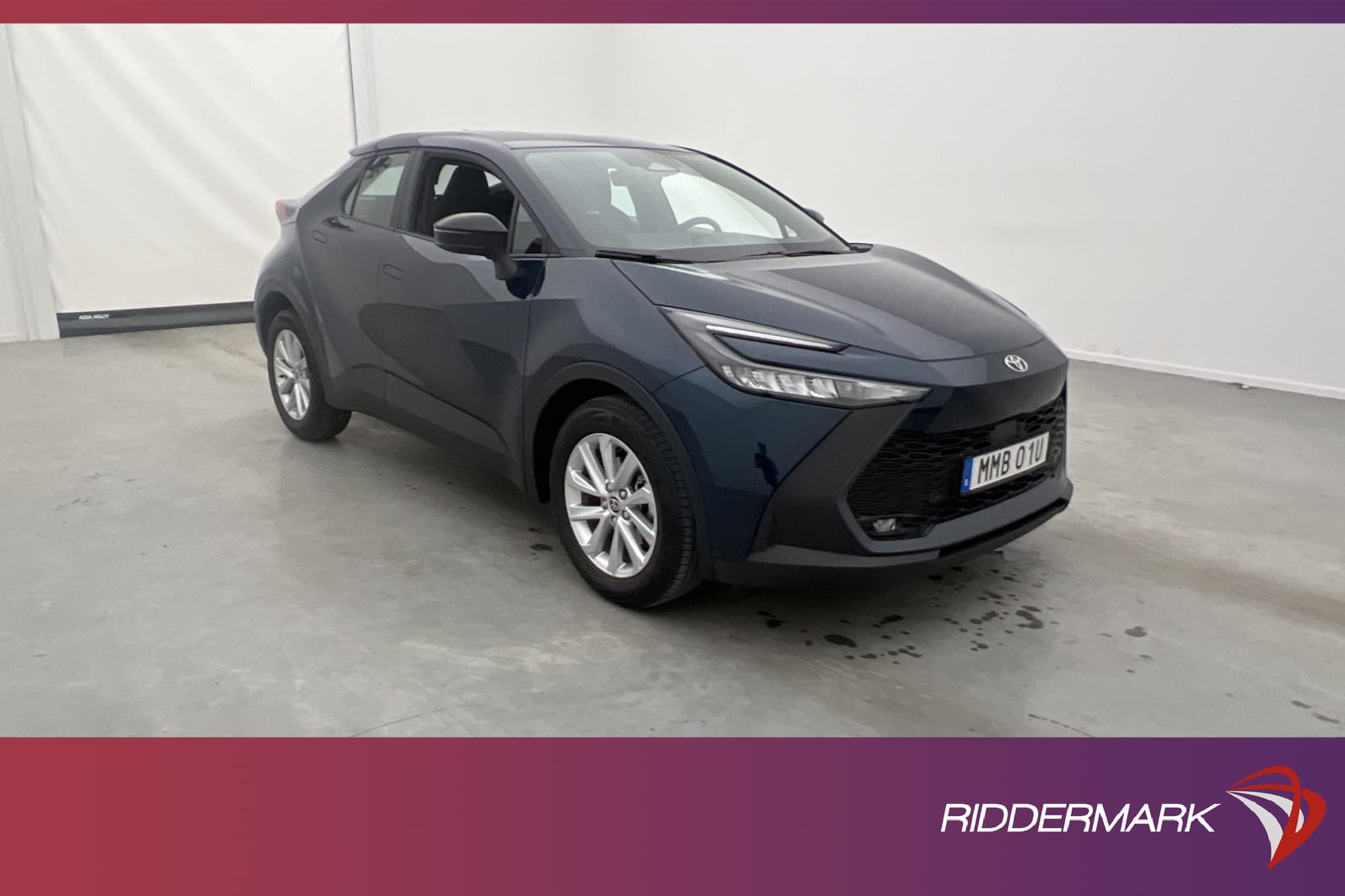 Toyota C-HR Hybrid 140hk