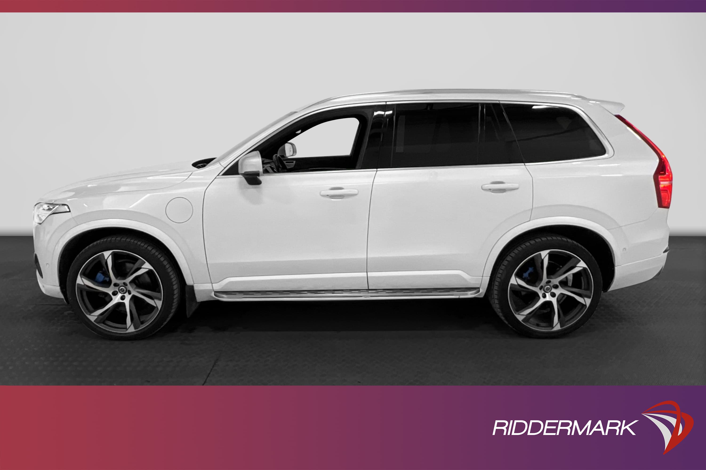 Volvo XC90 T8 AWD R-Design 7-sits D-värm VOC HuD B&W 360° 