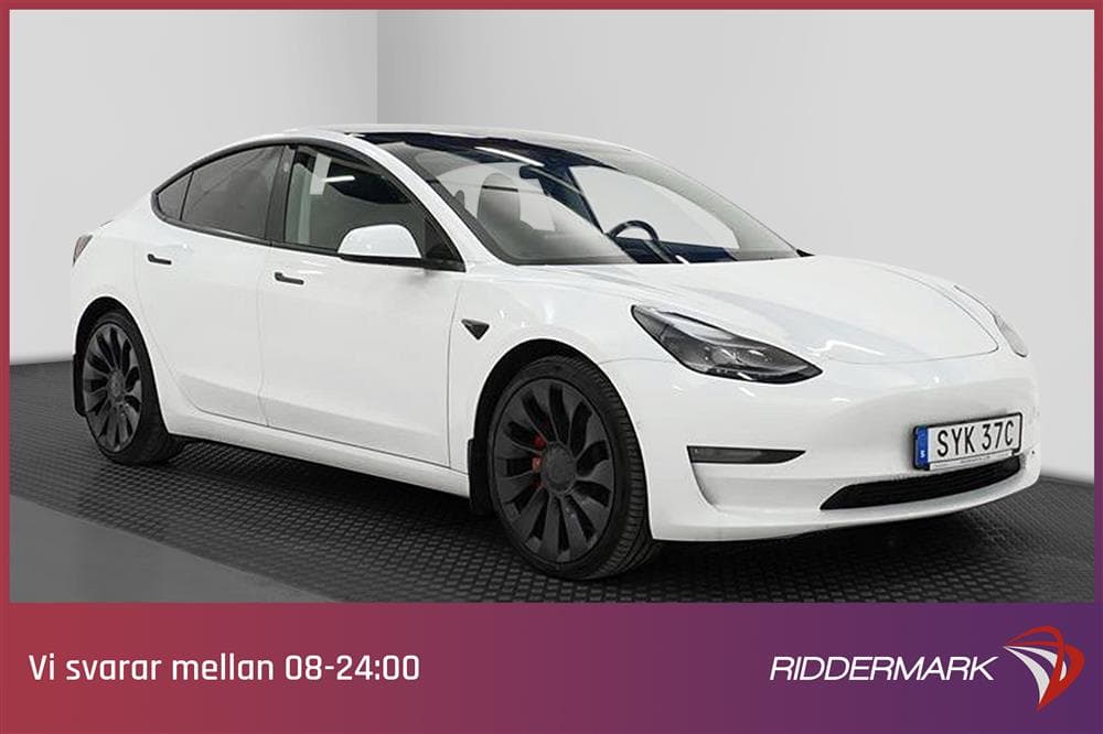 Tesla Model 3 Performance AWD Svensksåld Premiumexteriör