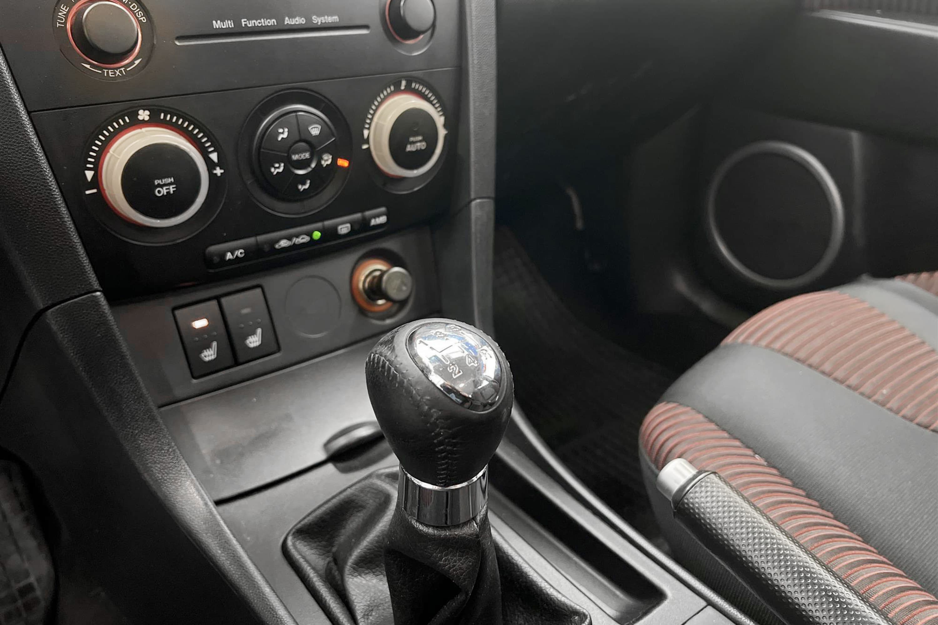 Mazda 3 Sport 2.0 MZR 150hk Motorvärmare Nyservad 