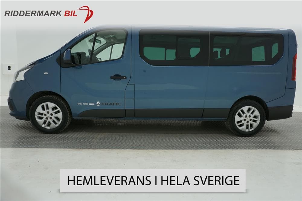 Renault Trafic Passenger 1.6dCi L2 9sits Värmare Drag Moms 