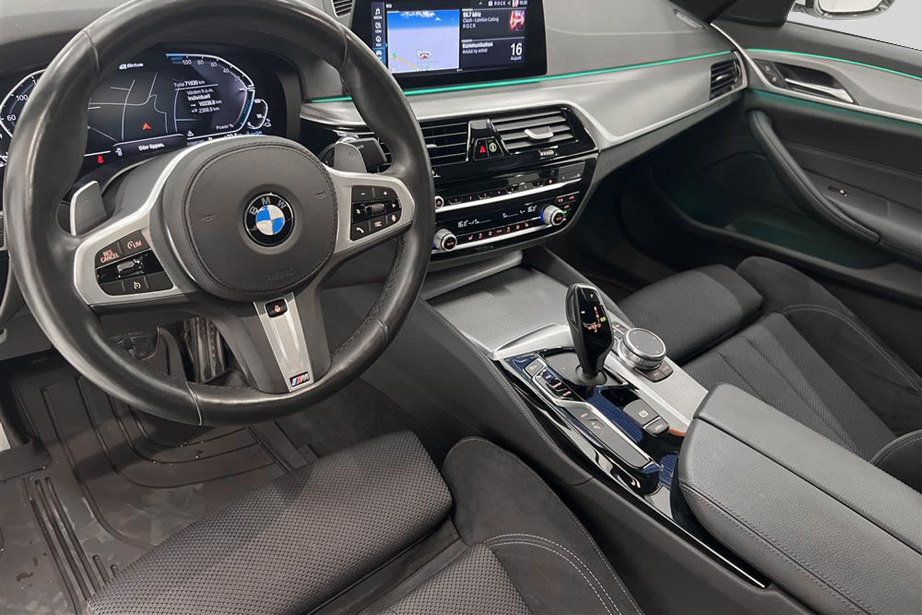 BMW 530e iPerformance 252hk M Sport Backkamera HiFi Naviinteriör