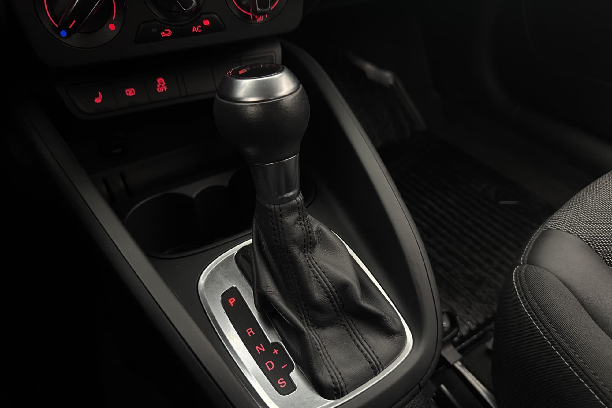 Audi A1 1.4 TFSI 122hk Proline Farthållare