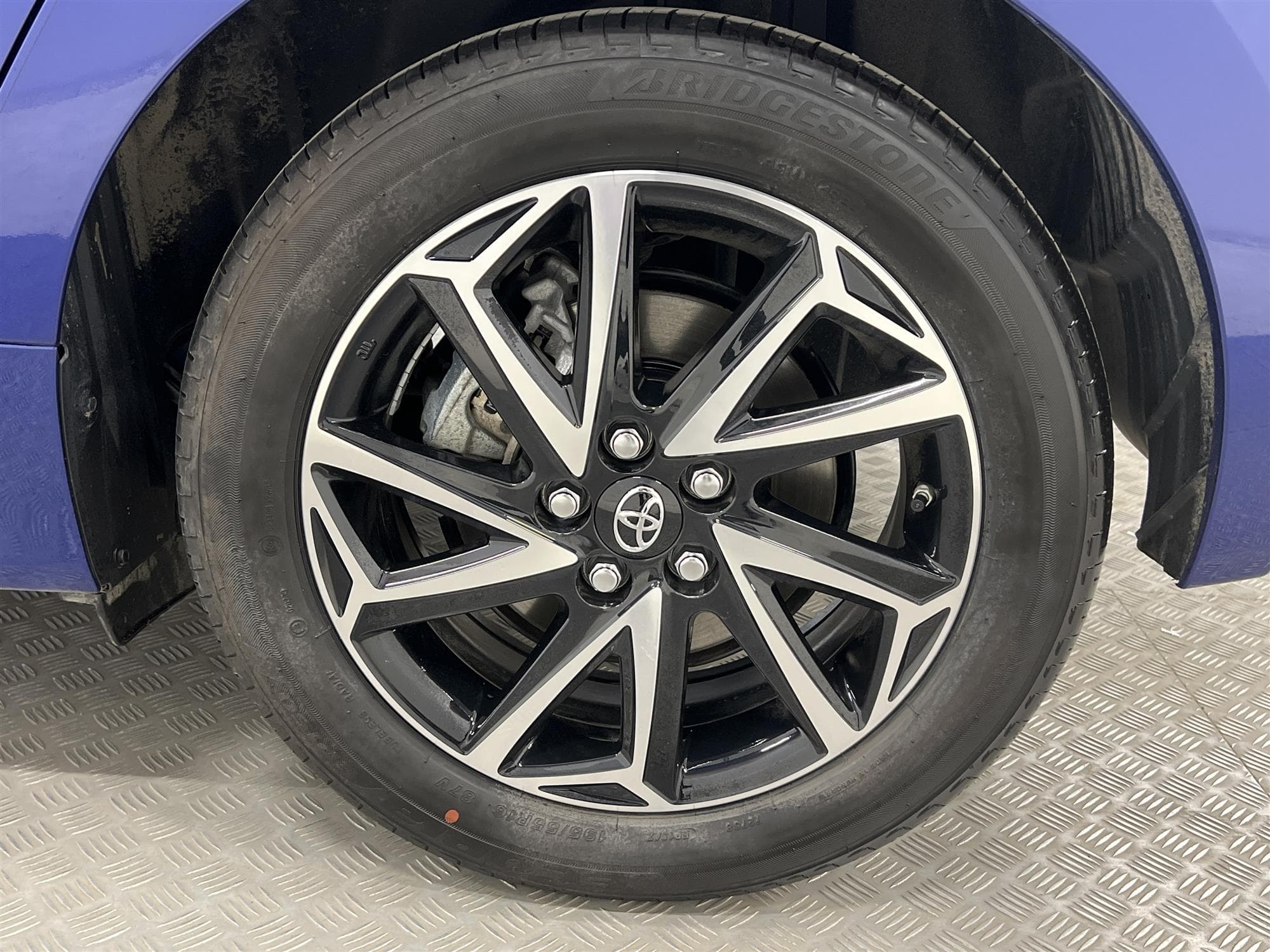 Toyota Yaris Hybrid CVT 116hk B-Kam 0,41L/mil