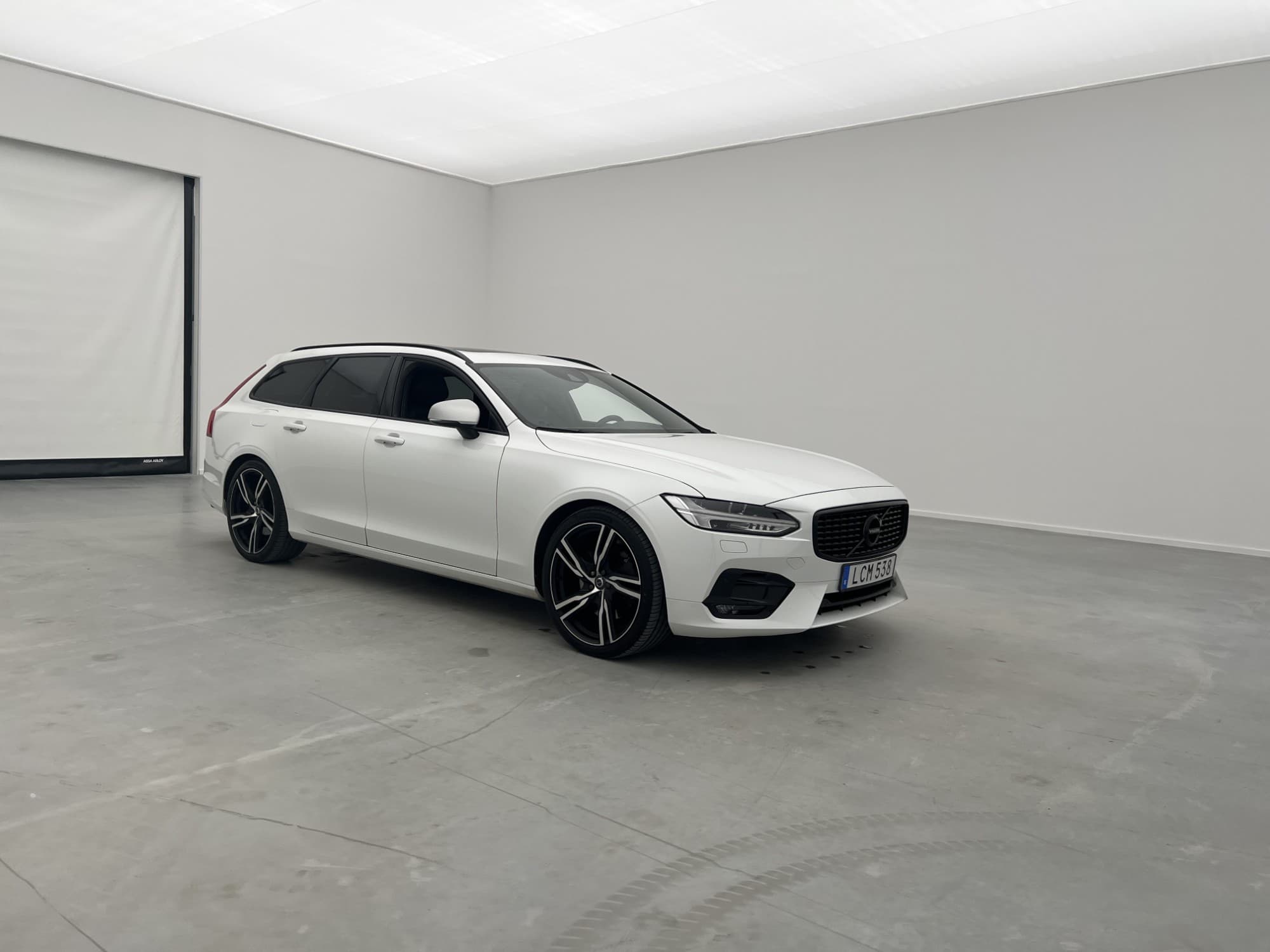 Volvo V90 D5 AWD 235hk