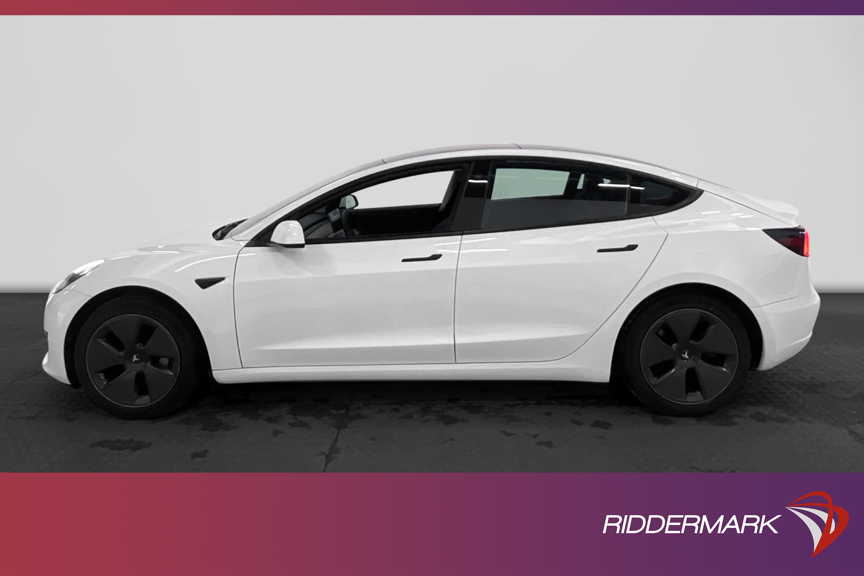 Tesla Model 3 Standard Range Plus 325hk