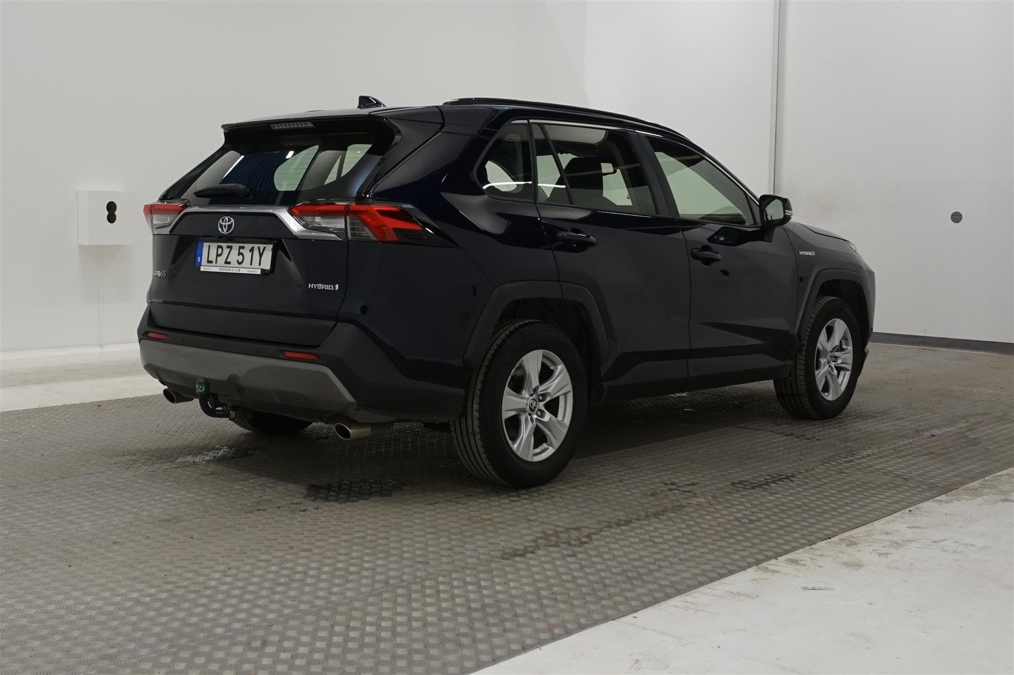 Toyota RAV4 Hybrid AWD 222hk 1 Brukare Drag Keyless B-Kam 
