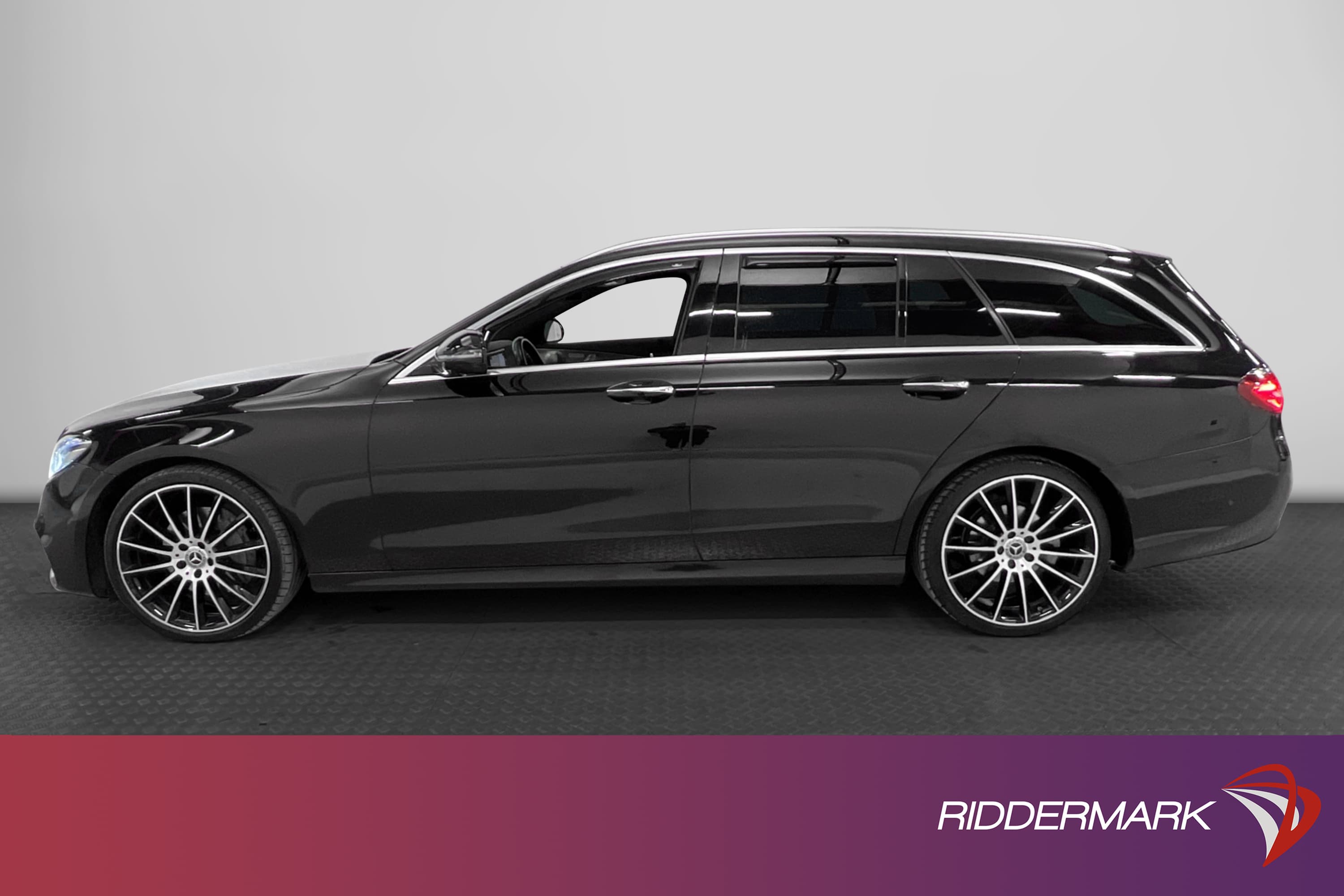 Mercedes-Benz E220 D 4Matic