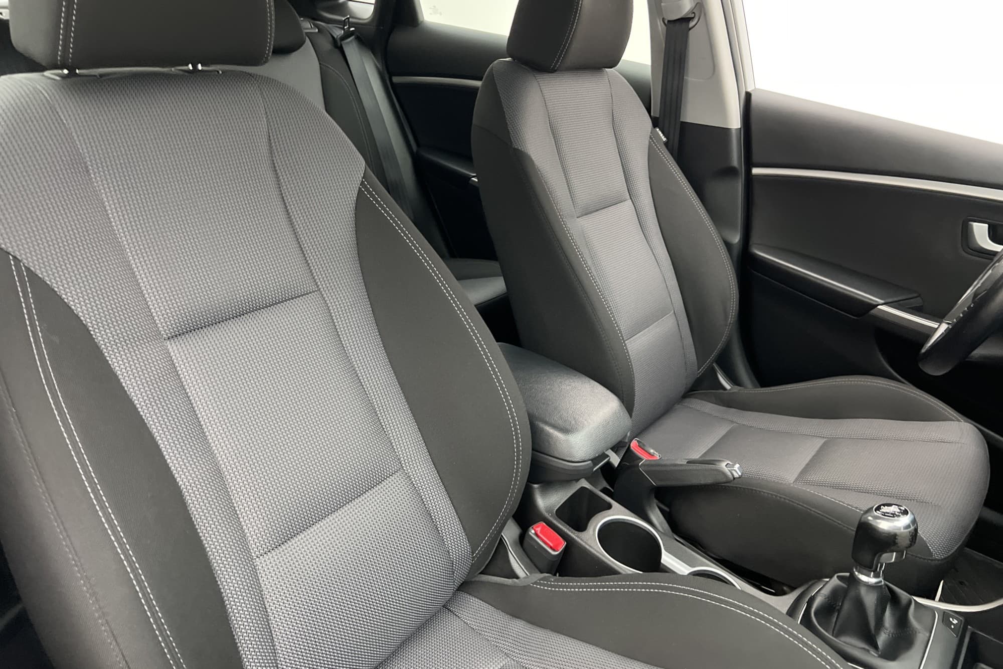 Hyundai i30 1.6 CRDi 110hk Comfort Eco Rattvärme P-Sensorer