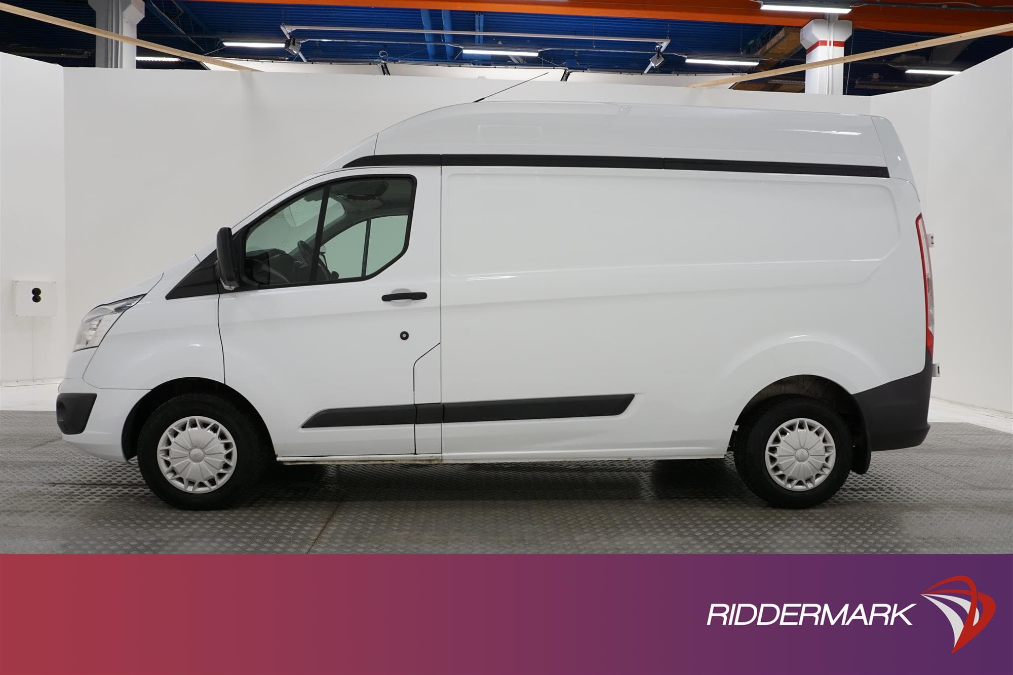 Ford Transit Custom 2.2TDCi L2H2 Dragkrok Värmare Moms