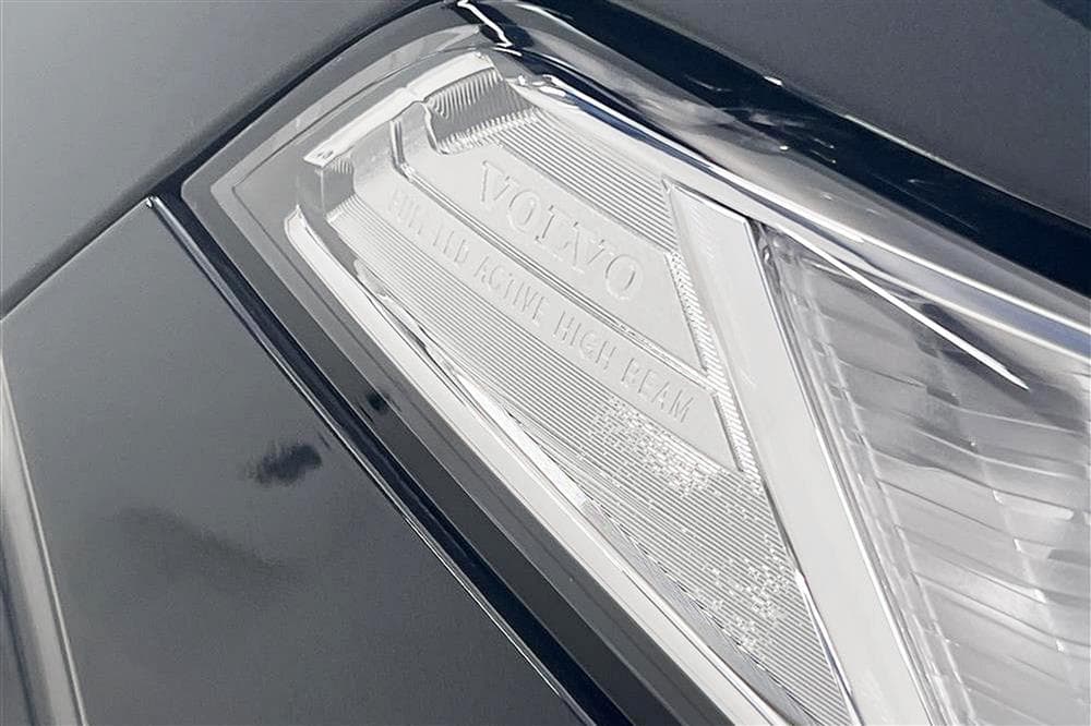 Volvo XC90 B5 235hk AWD R-Design 7-Sits D-Värm VOC Pano H/Kinteriör