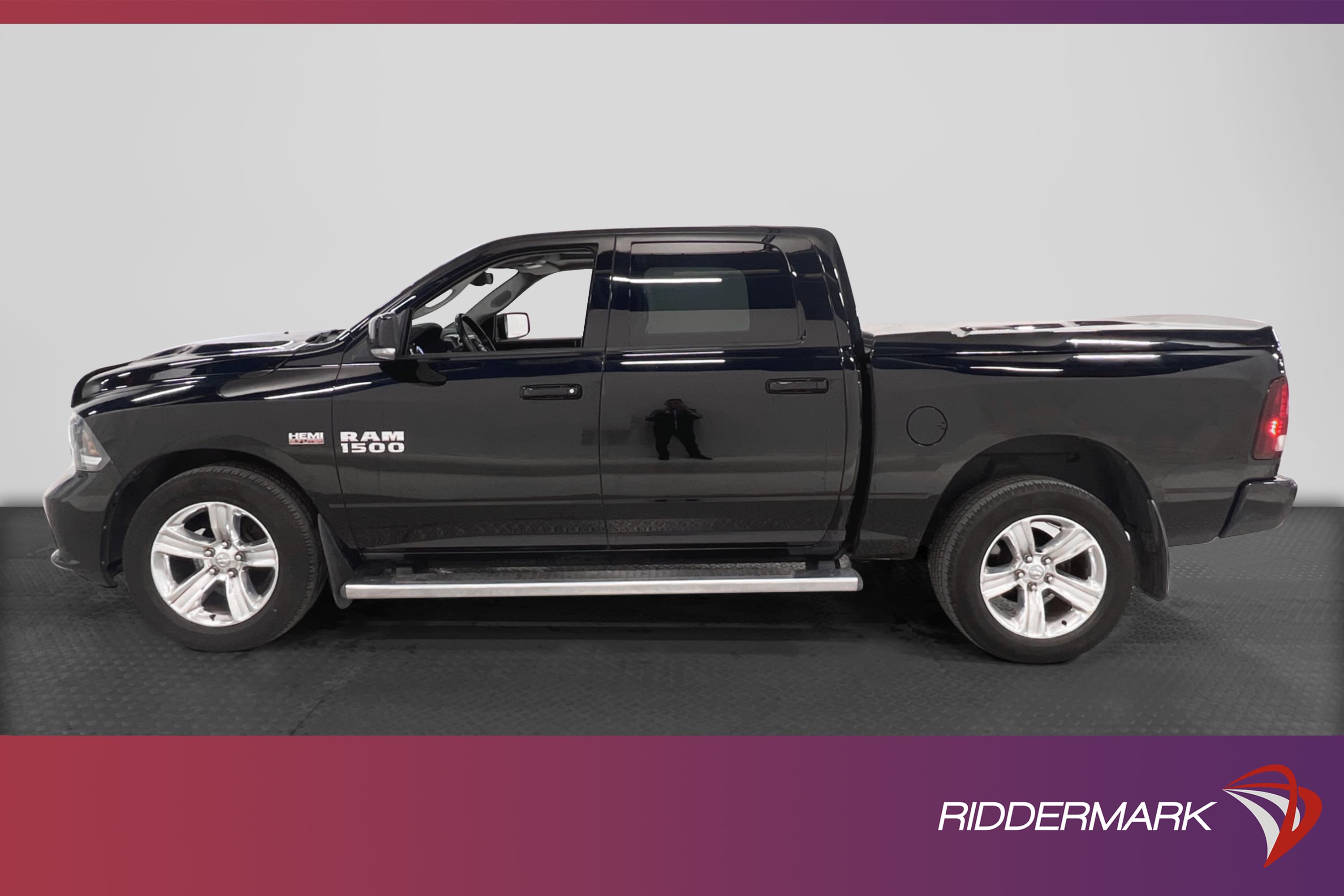 Dodge RAM Sport 5.7 HEMI 4x4 395hk Luftfjädring Skinn Moms