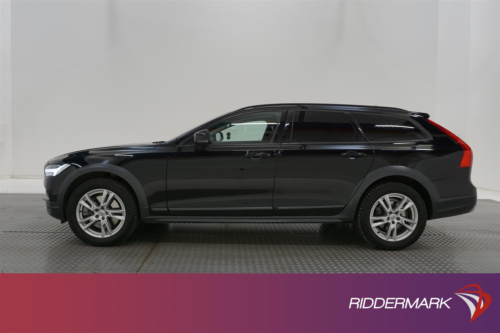 Volvo V90 Cross Country