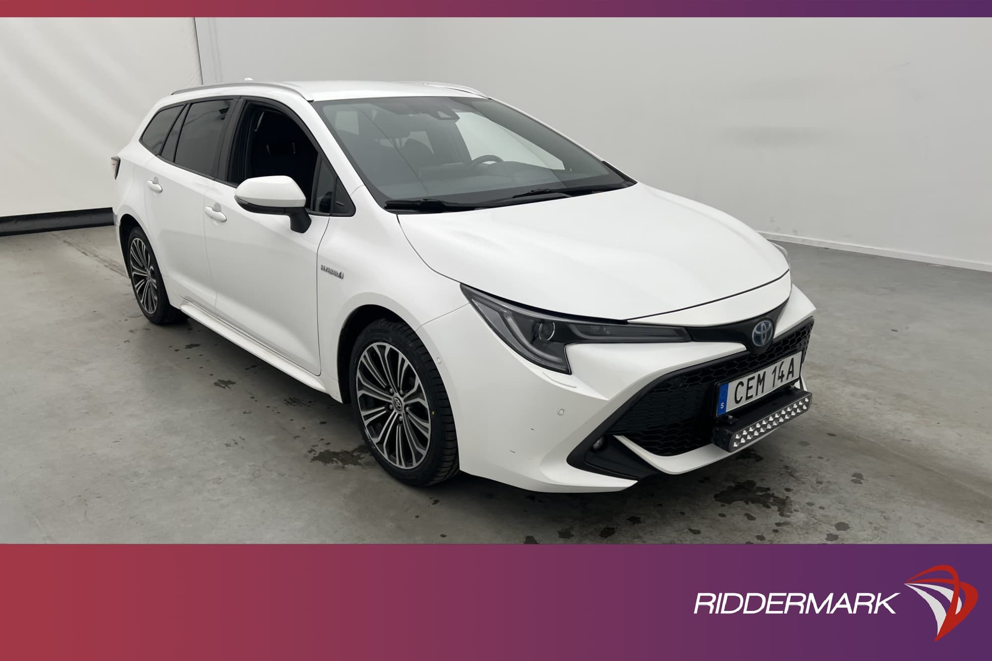 Toyota Corolla Touring Hybrid