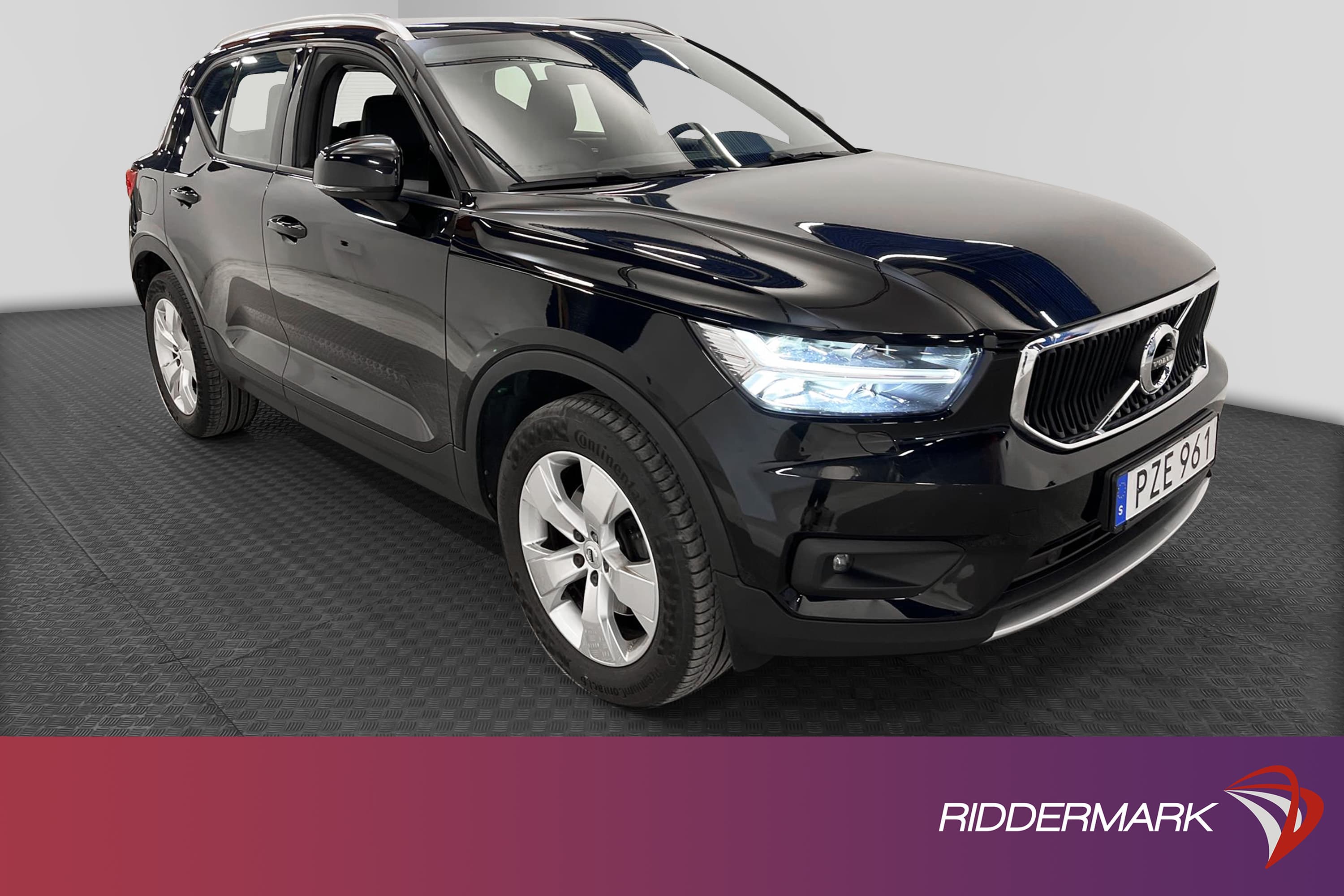 Volvo XC40 T5 AWD 247hk Voc B-Värm Drag B-Kamera Navi BLIS