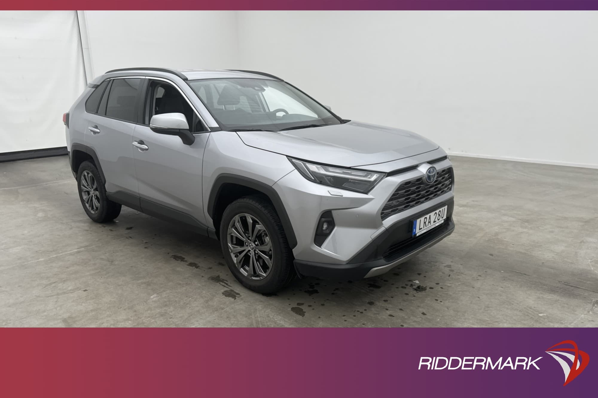 Toyota RAV4 Hybrid AWD 222hk