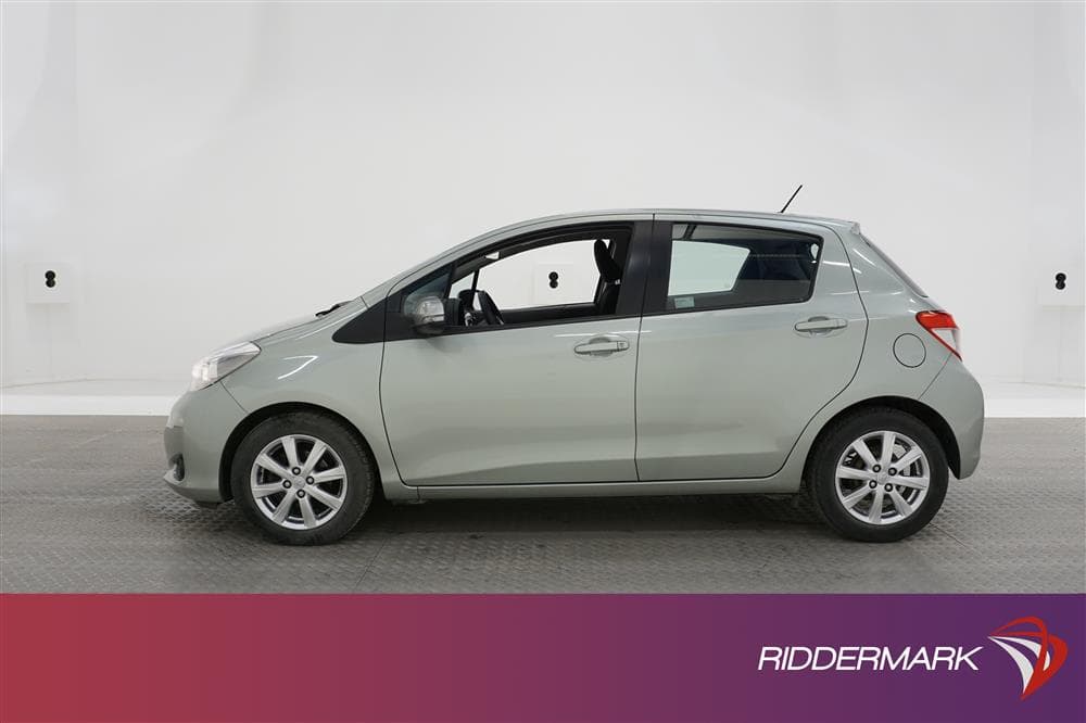 Toyota Yaris 5D 1.33