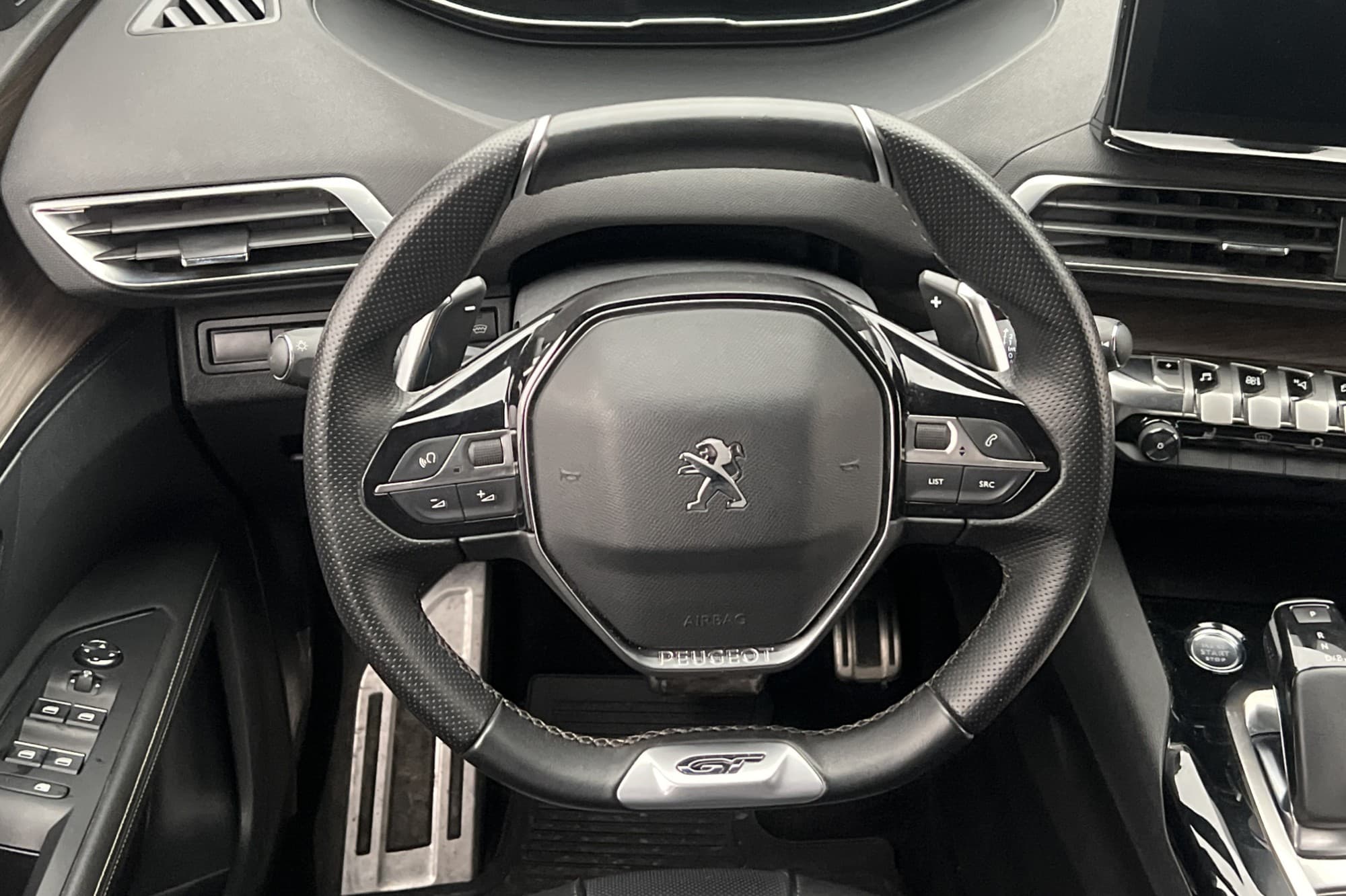 Peugeot 3008 HYBRID4 AWD 300hk Ultimate 360 Skinn Drag MOMS