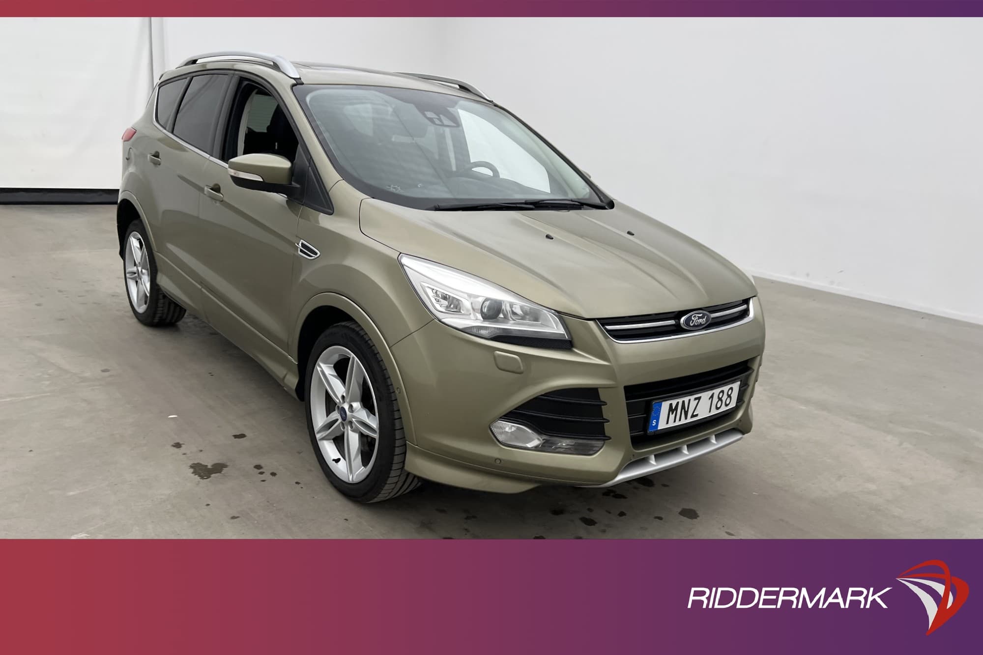 Ford Kuga 2.0 TDCi AWD Titanium X Pano Skinn Kamera Drag
